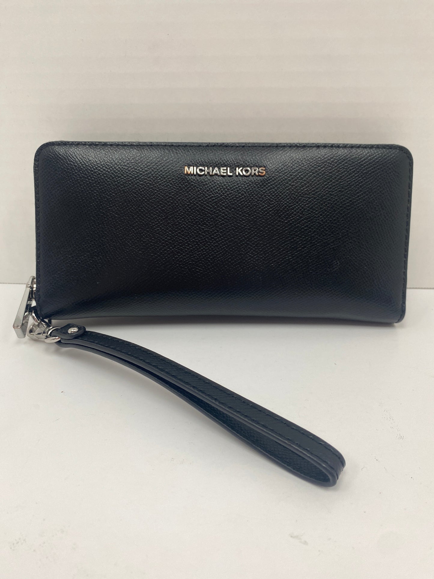 Wallet Designer By Michael Kors  Size: Large