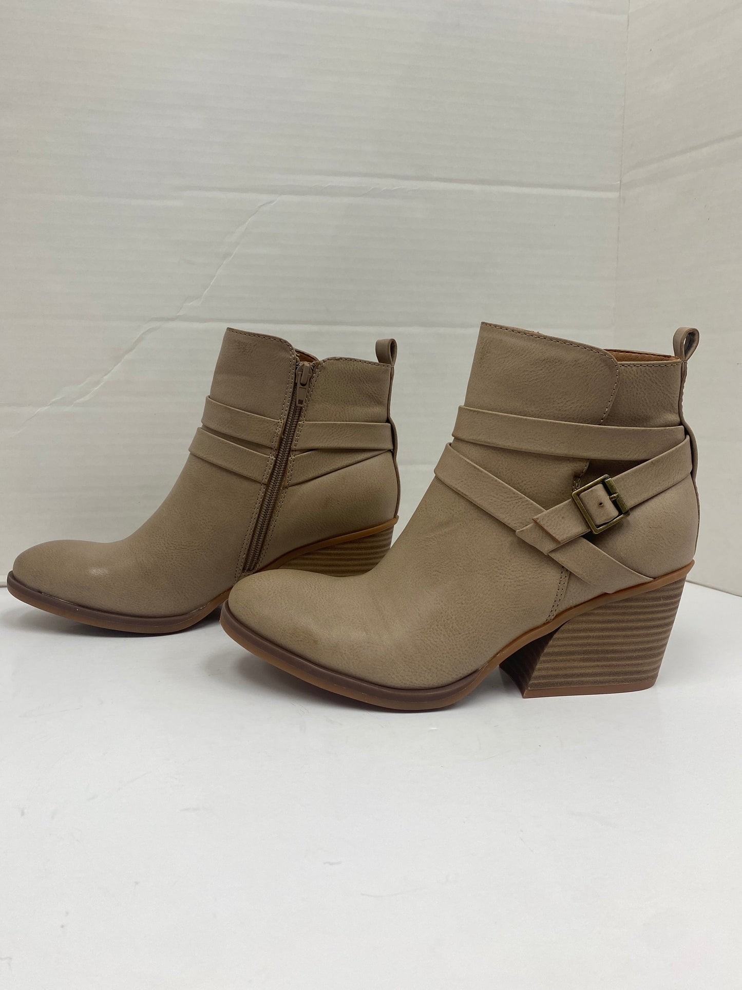 Beige Boots Ankle Heels Korks, Size 8.5