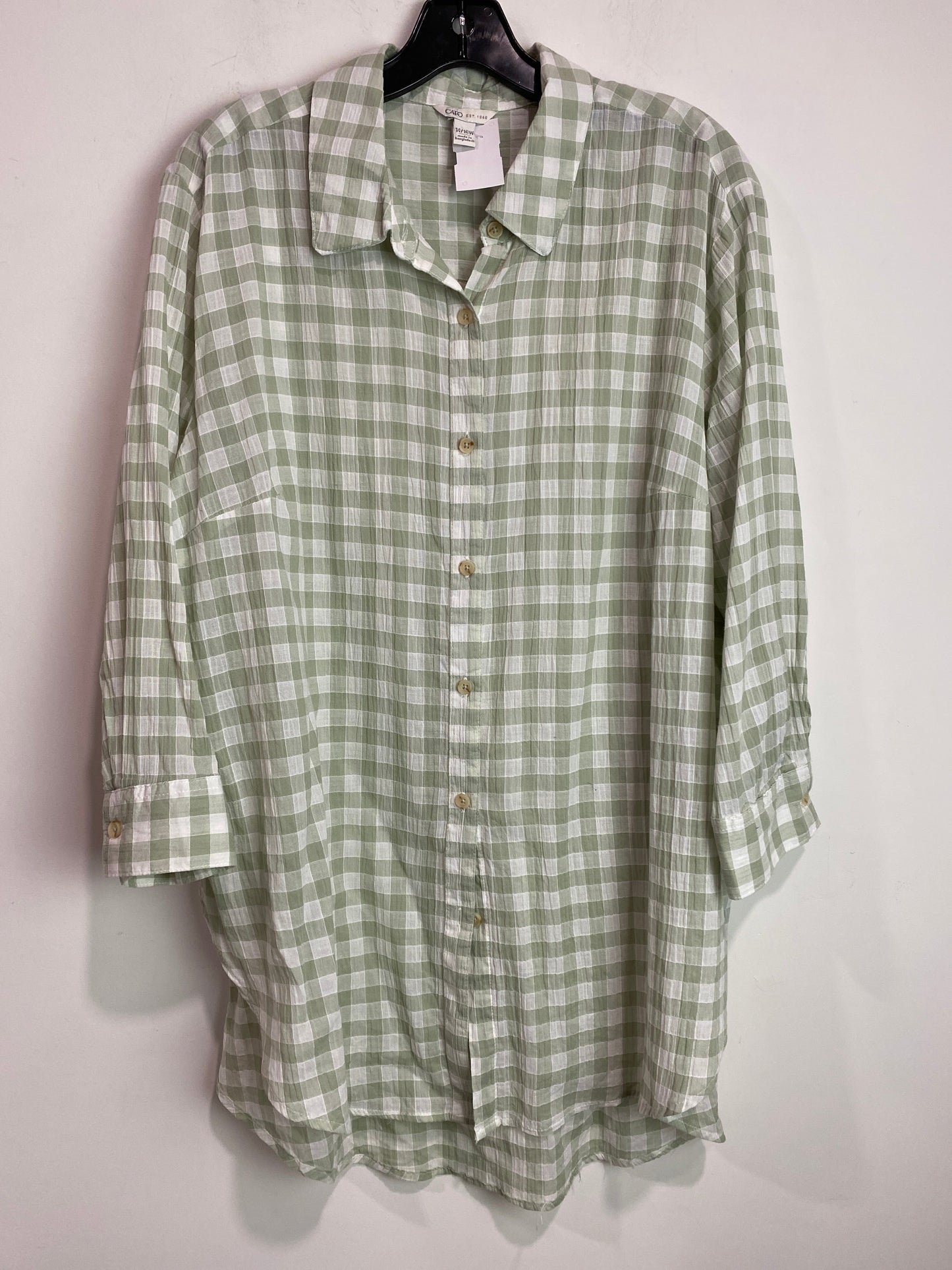 Top Long Sleeve By Cato In Green, Size: Xl