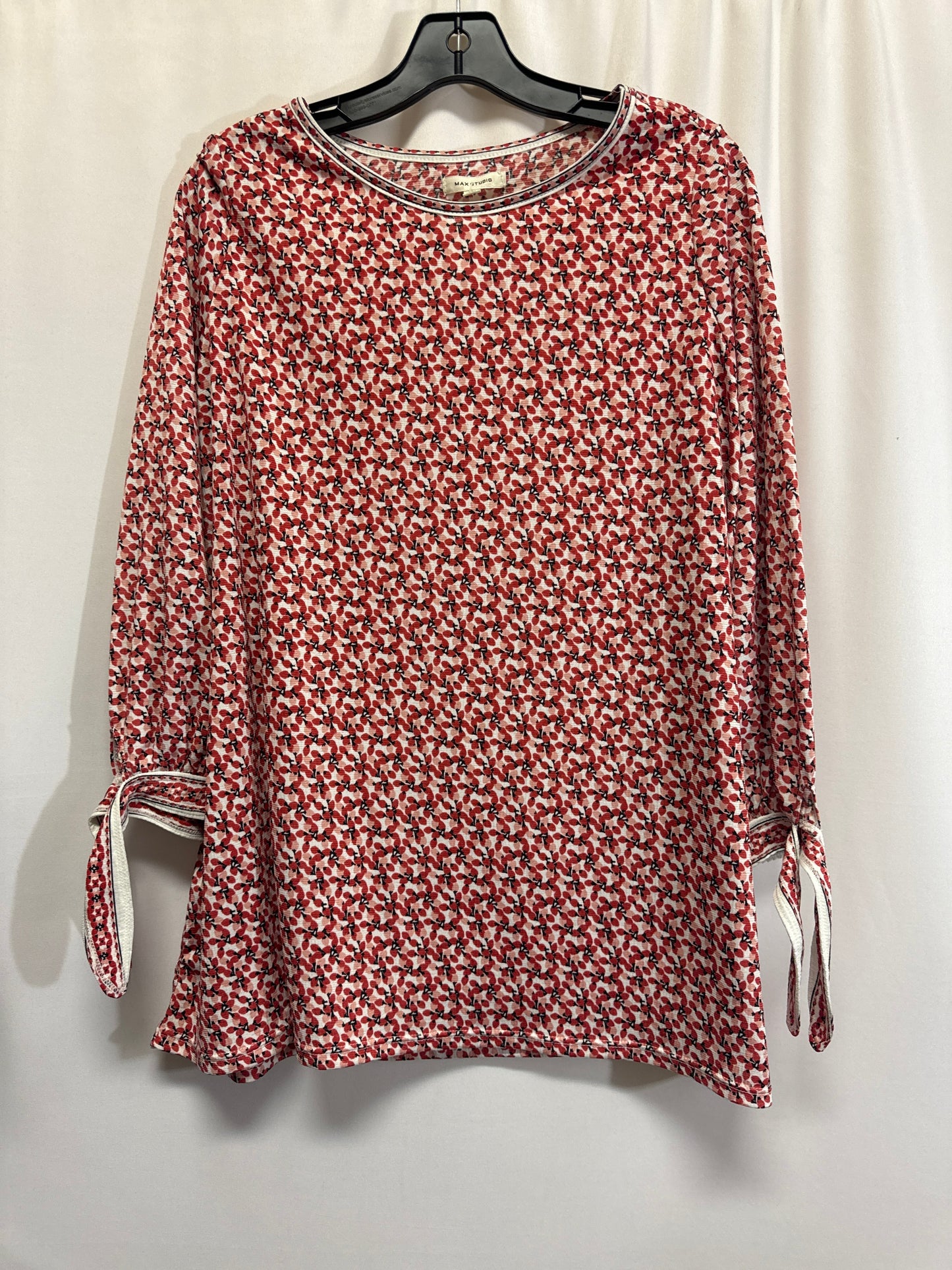 Top Long Sleeve By Max Studio In Red, Size: 1x