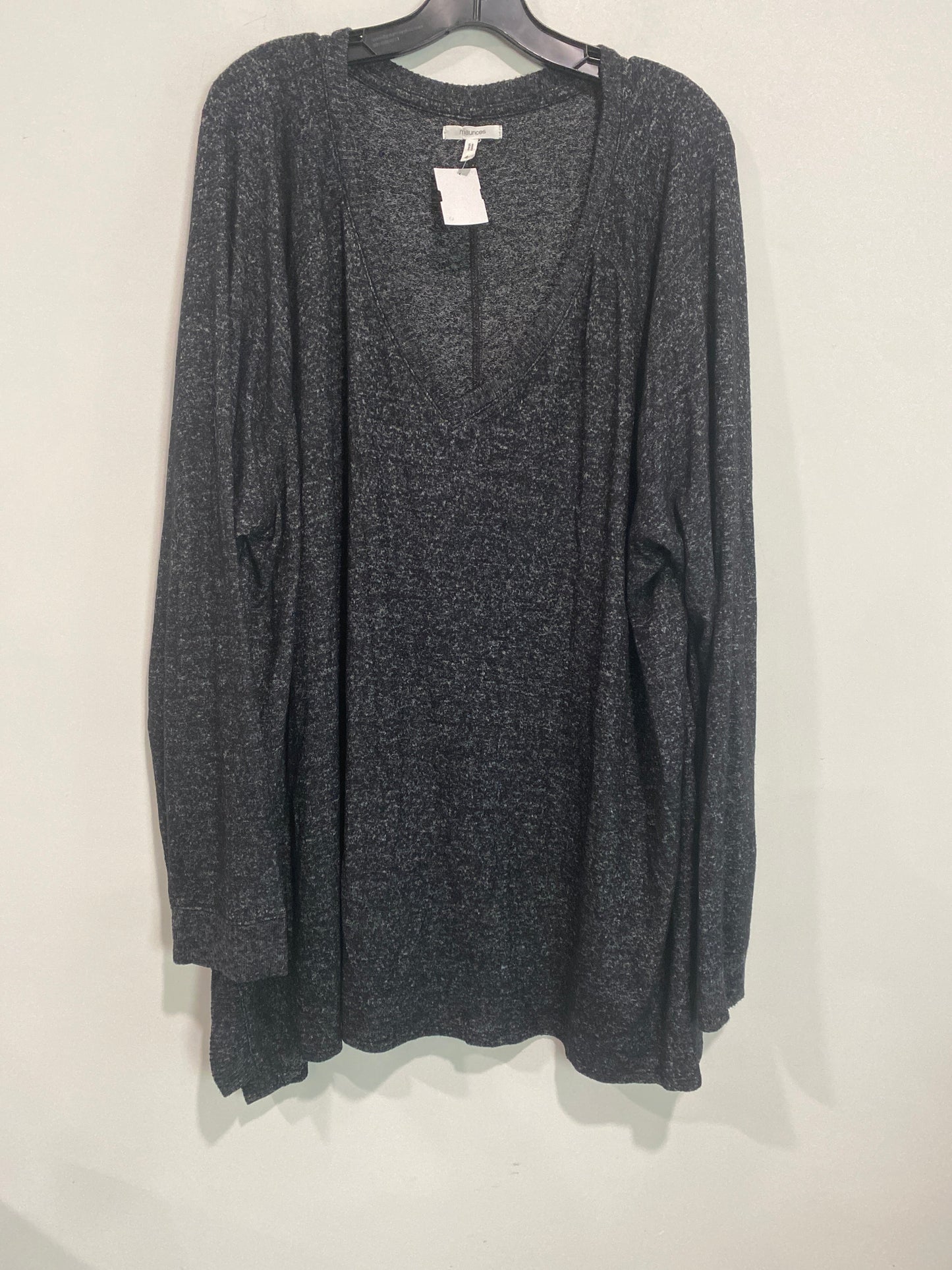 Top Long Sleeve By Maurices In Grey, Size: 4x