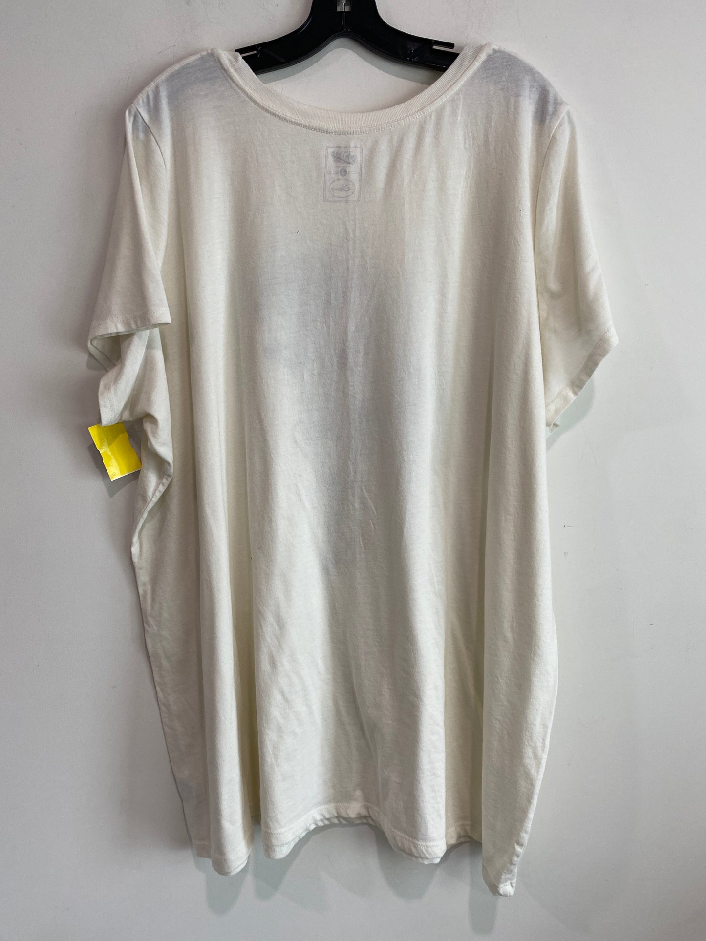 Top Short Sleeve By Old Navy In White, Size: 4x