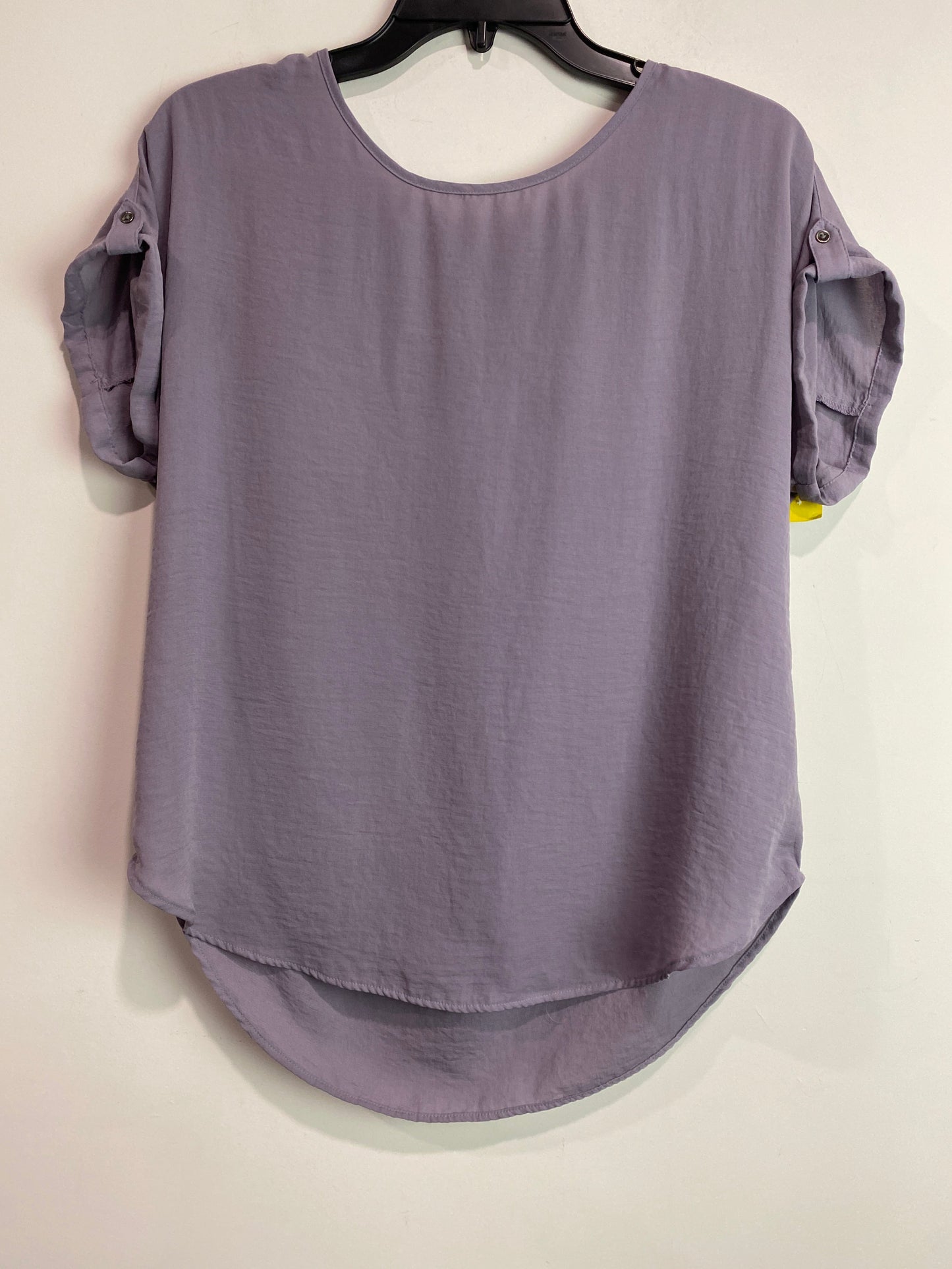 Top Short Sleeve By Maurices In Purple, Size: S