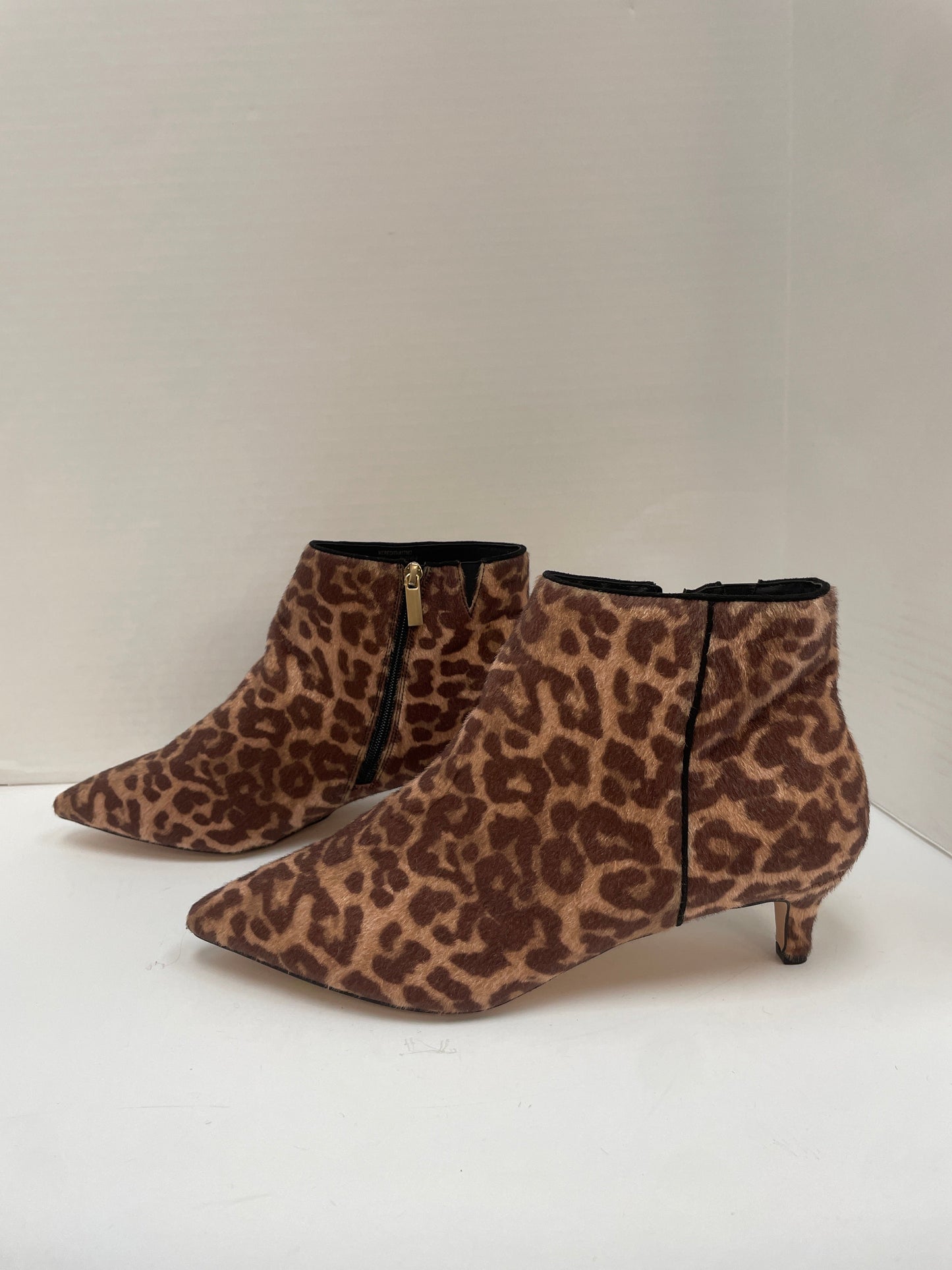 Boots Ankle Heels By Comfortview In Animal Print, Size: 12