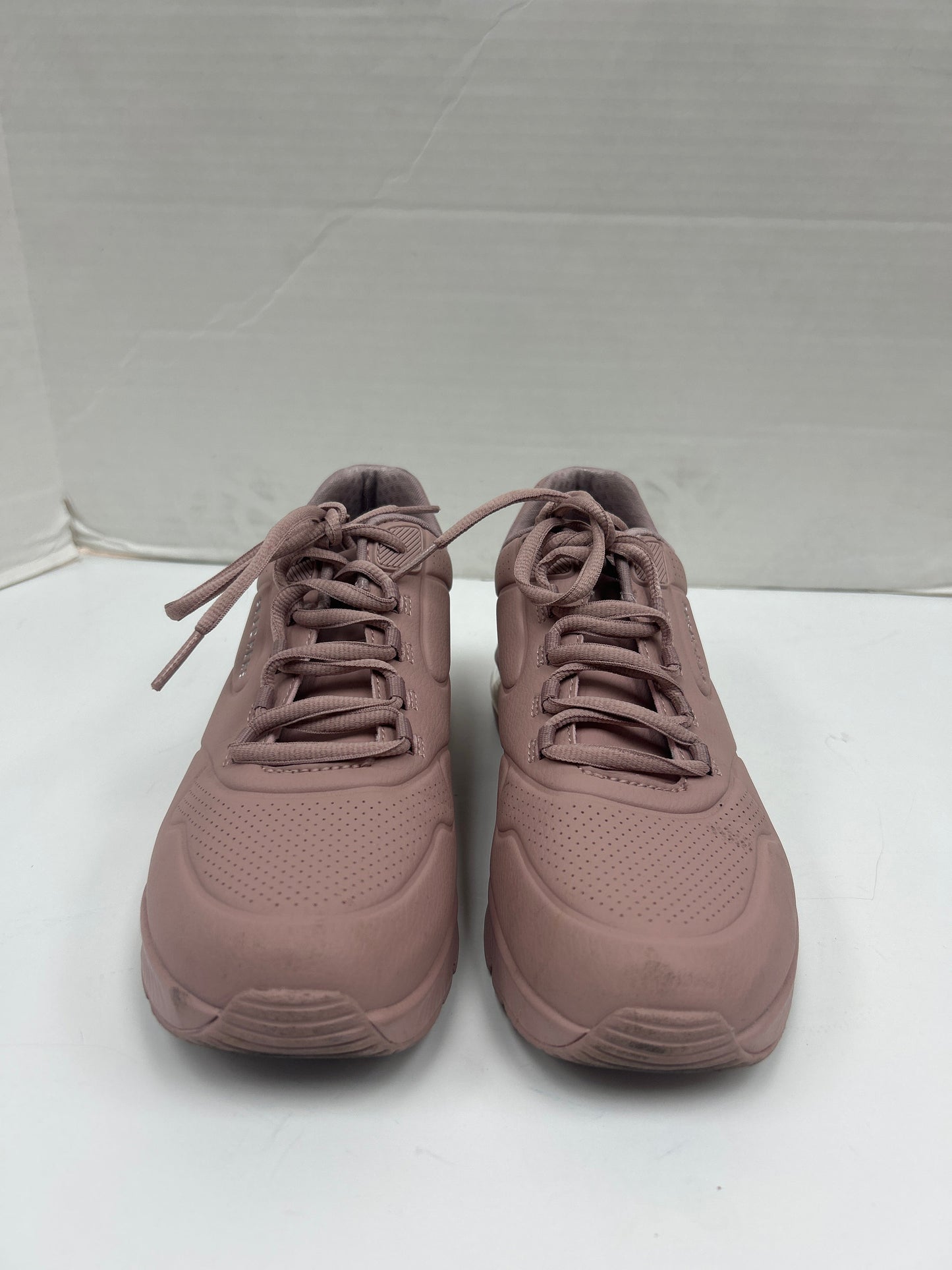 Shoes Athletic By Skechers In Mauve, Size: 9