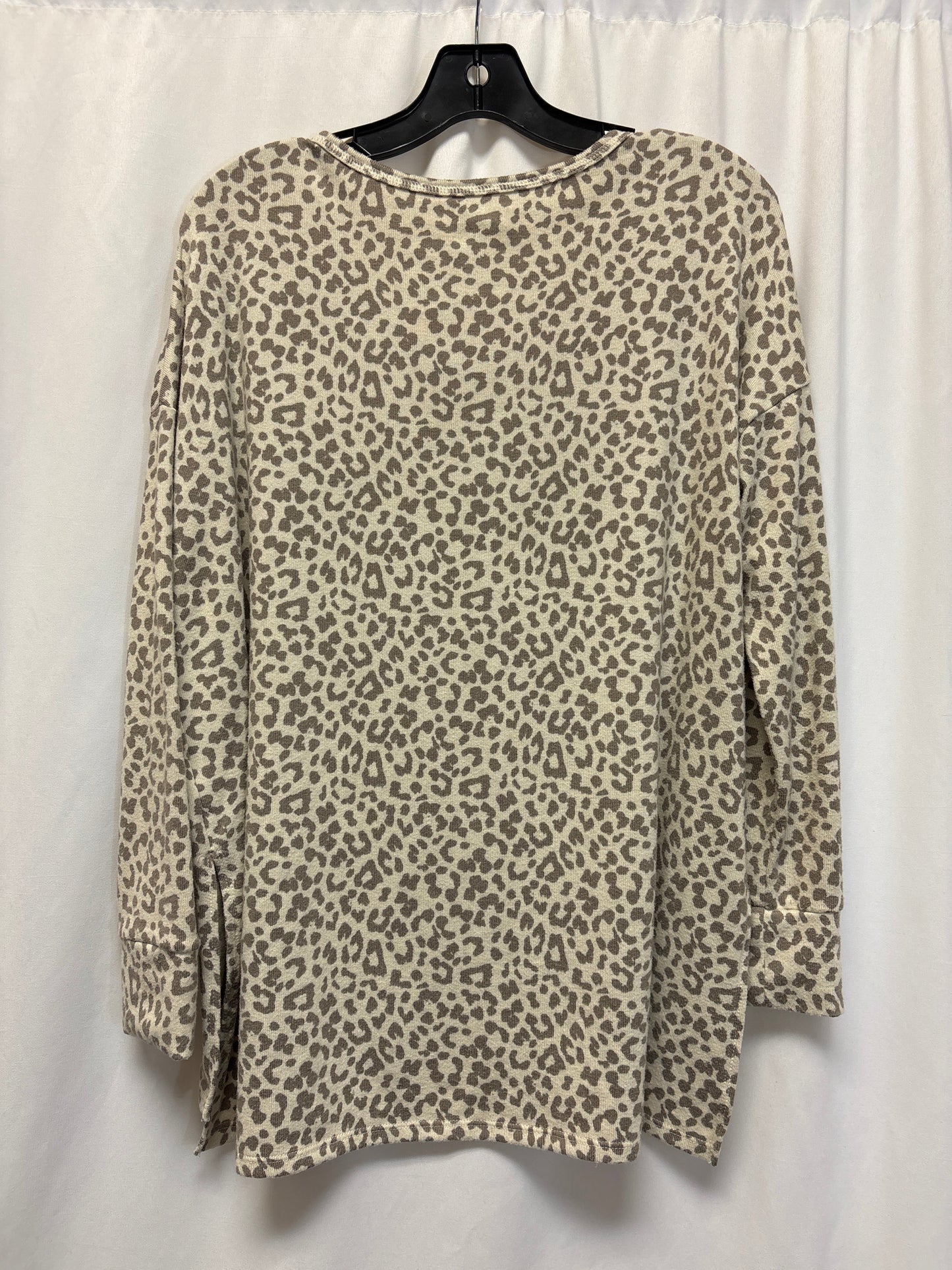 Top Long Sleeve By American Eagle In Animal Print, Size: S