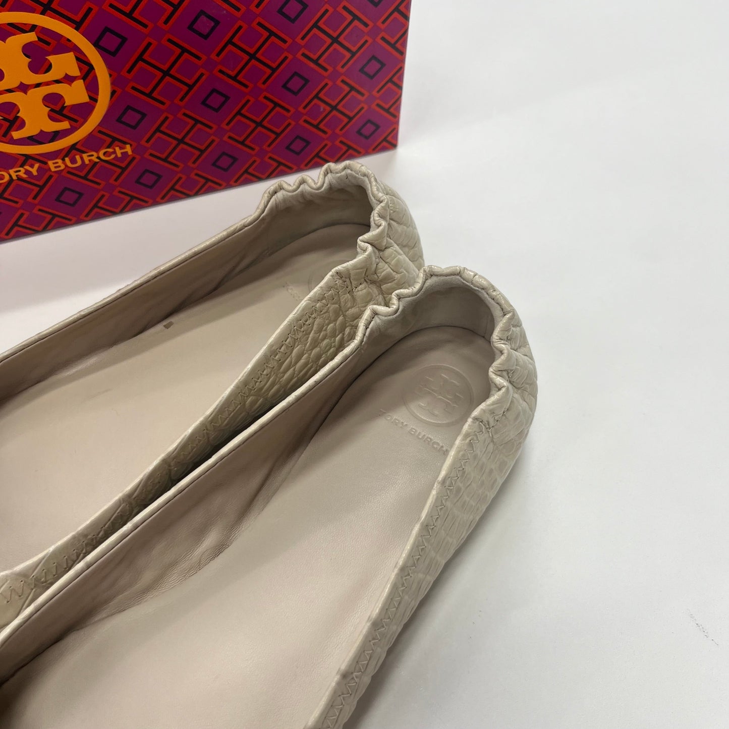 Cream Shoes Flats Ballet Tory Burch, Size 9