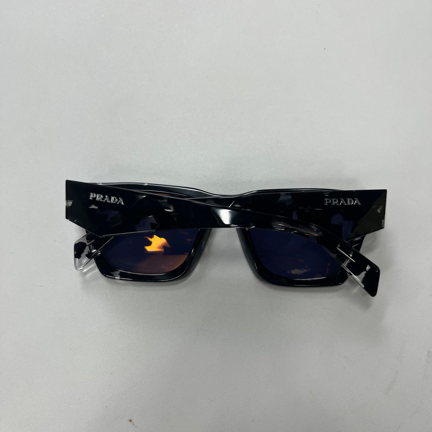 Sunglasses Prada, Size 01 Piece