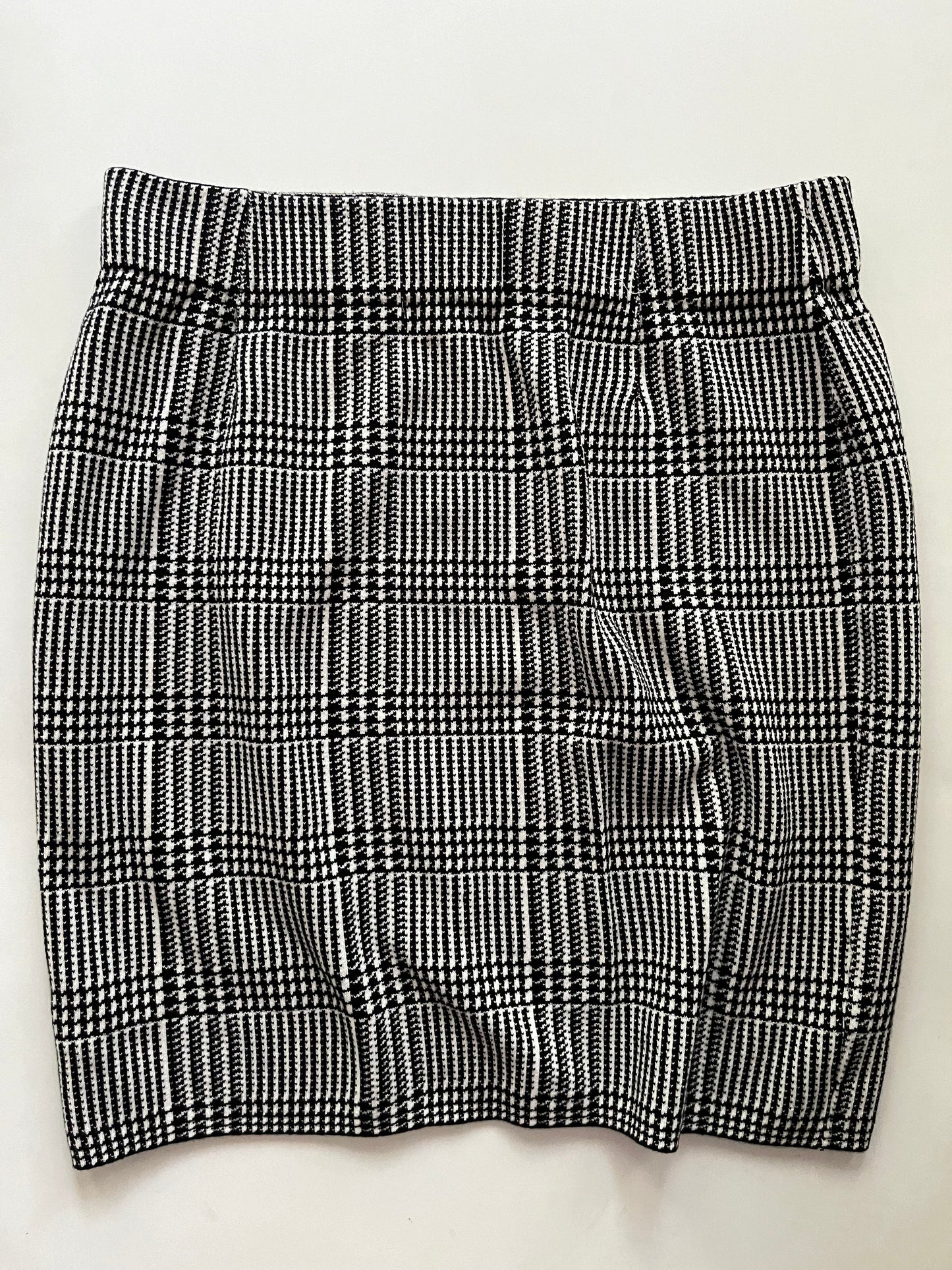 Skirt Mini & Short By Chaps In Black Cream, Size: 16