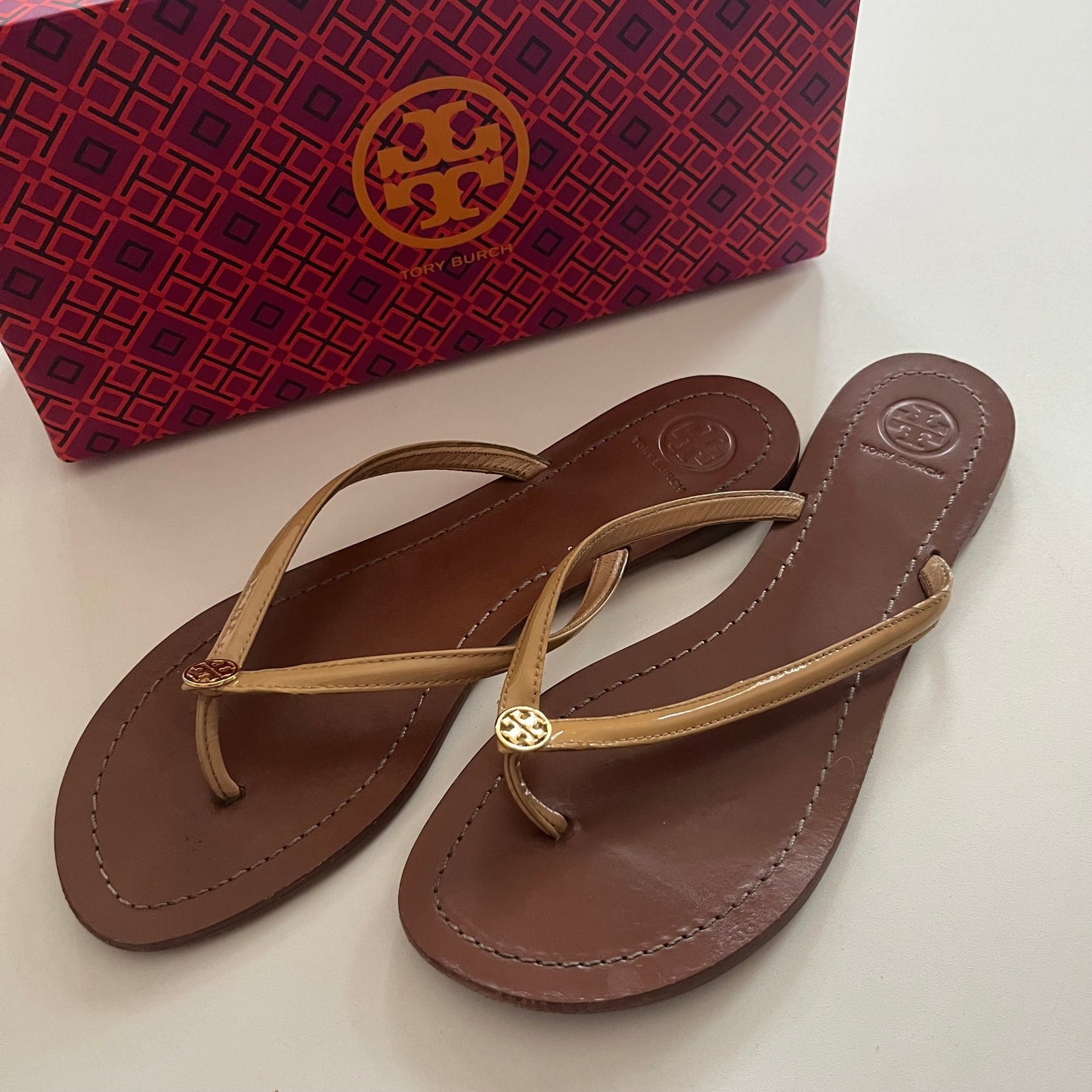 Sandals Flip Flops By Tory Burch In Tan, Size: 9.5