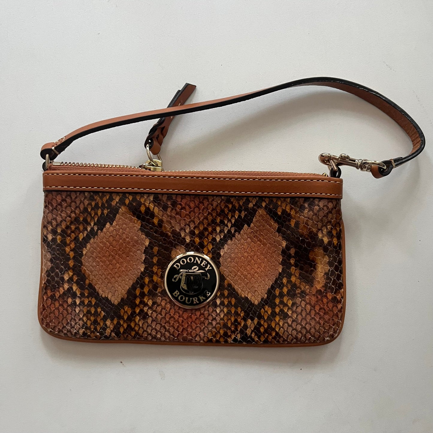 Wristlet By Dooney And Bourke, Size: Medium