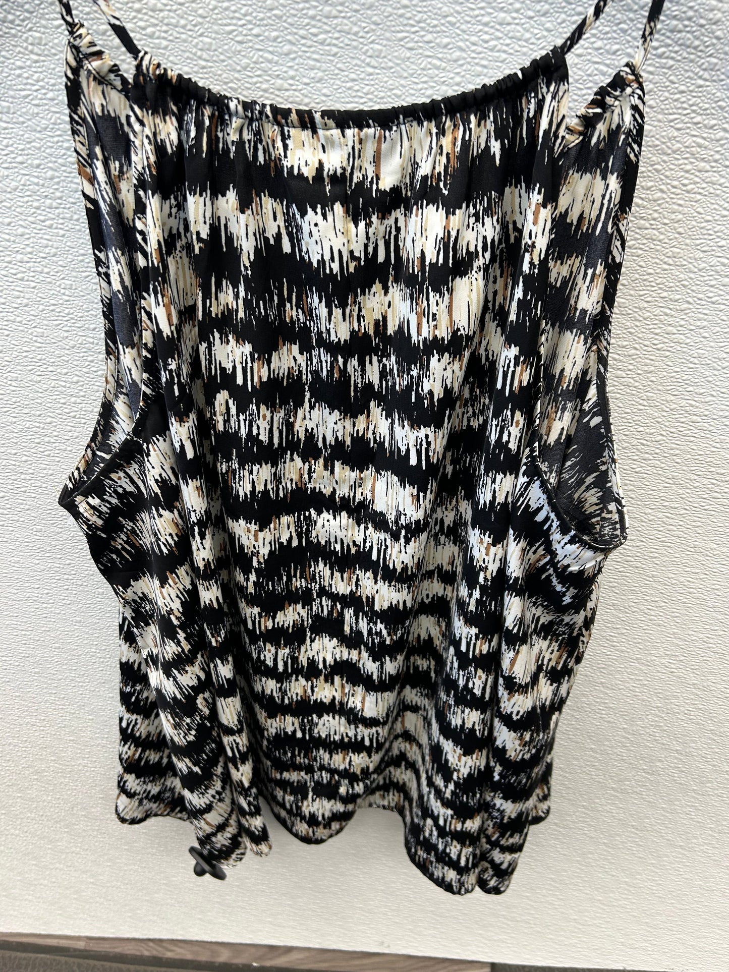 Top Sleeveless By Lane Bryant  Size: 2x