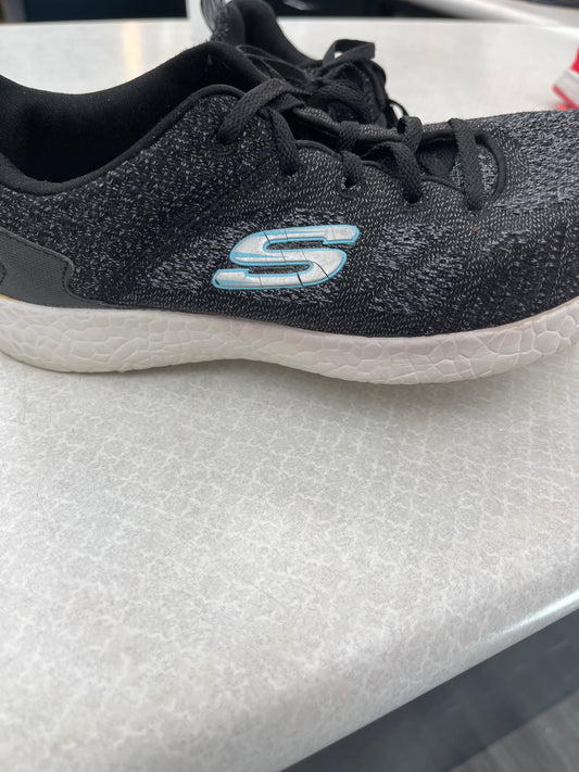 Shoes Sneakers By Skechers  Size: 6