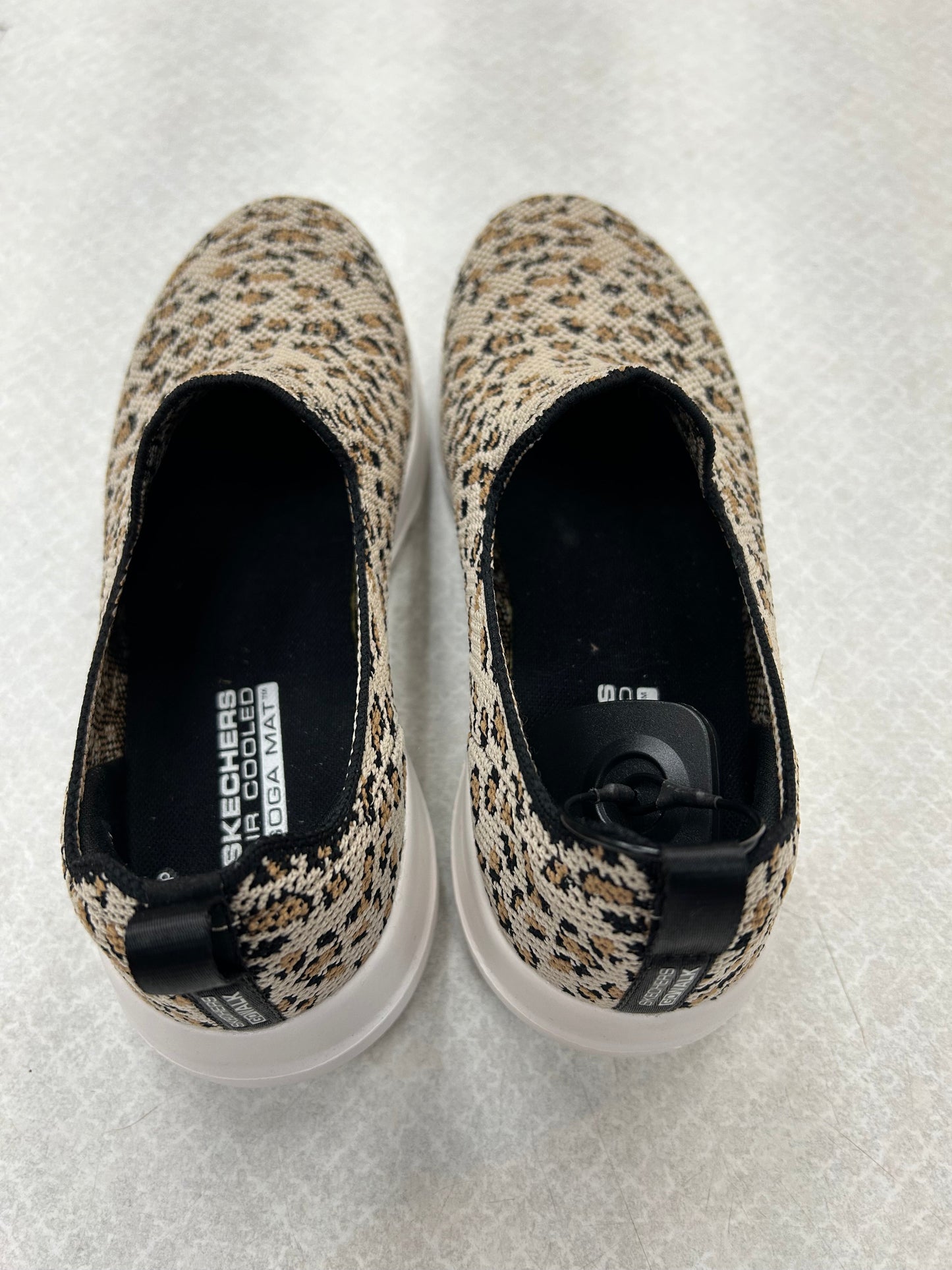 Shoes Athletic By Skechers In Leopard Print, Size: 6.5