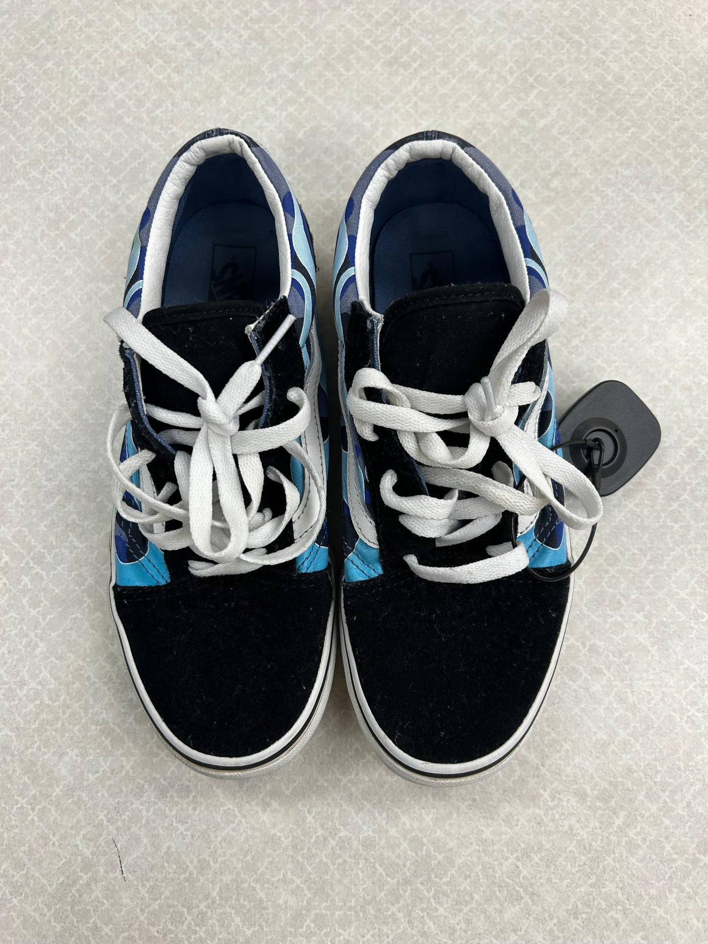 Shoes Sneakers By Vans In Black & Blue, Size: 6.5