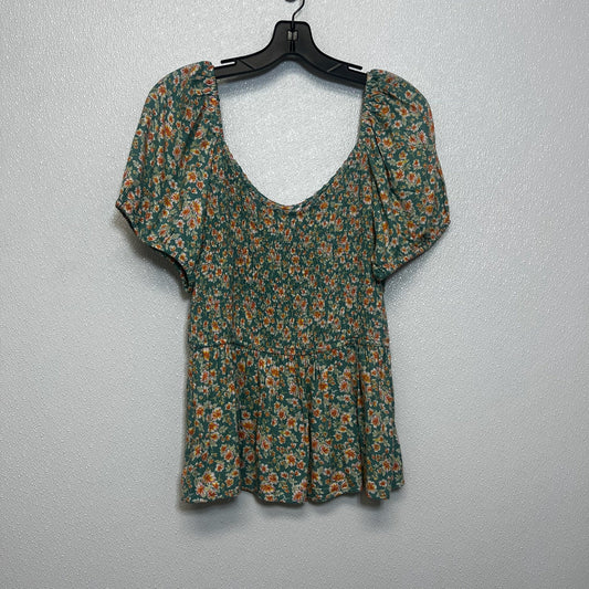 Top Short Sleeve By Maurices In Green, Size: L