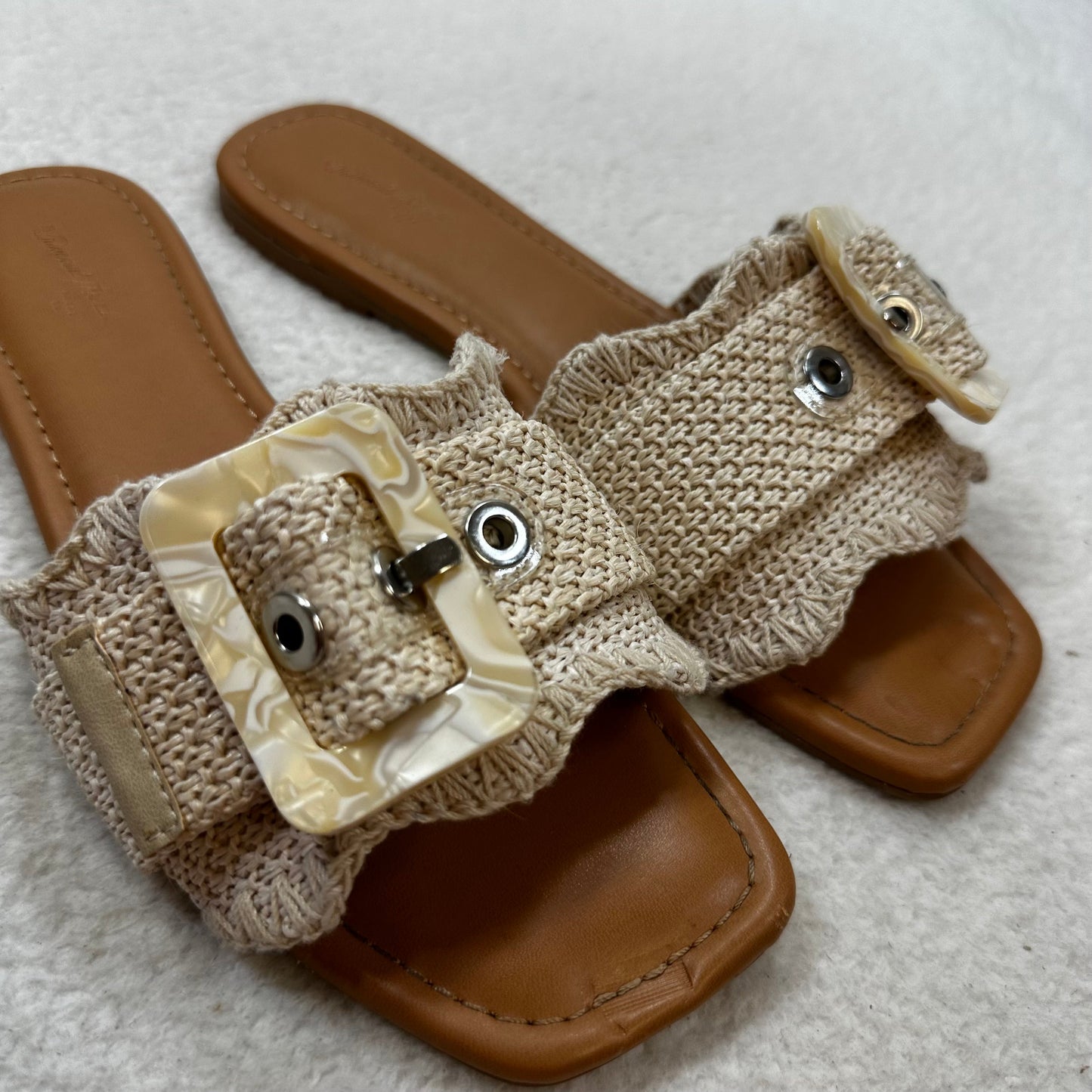 Oatmeal Sandals Flats Universal Thread, Size 8