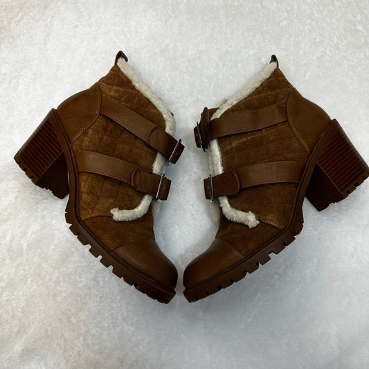 Tan Boots Snow Nine West, Size 8.5