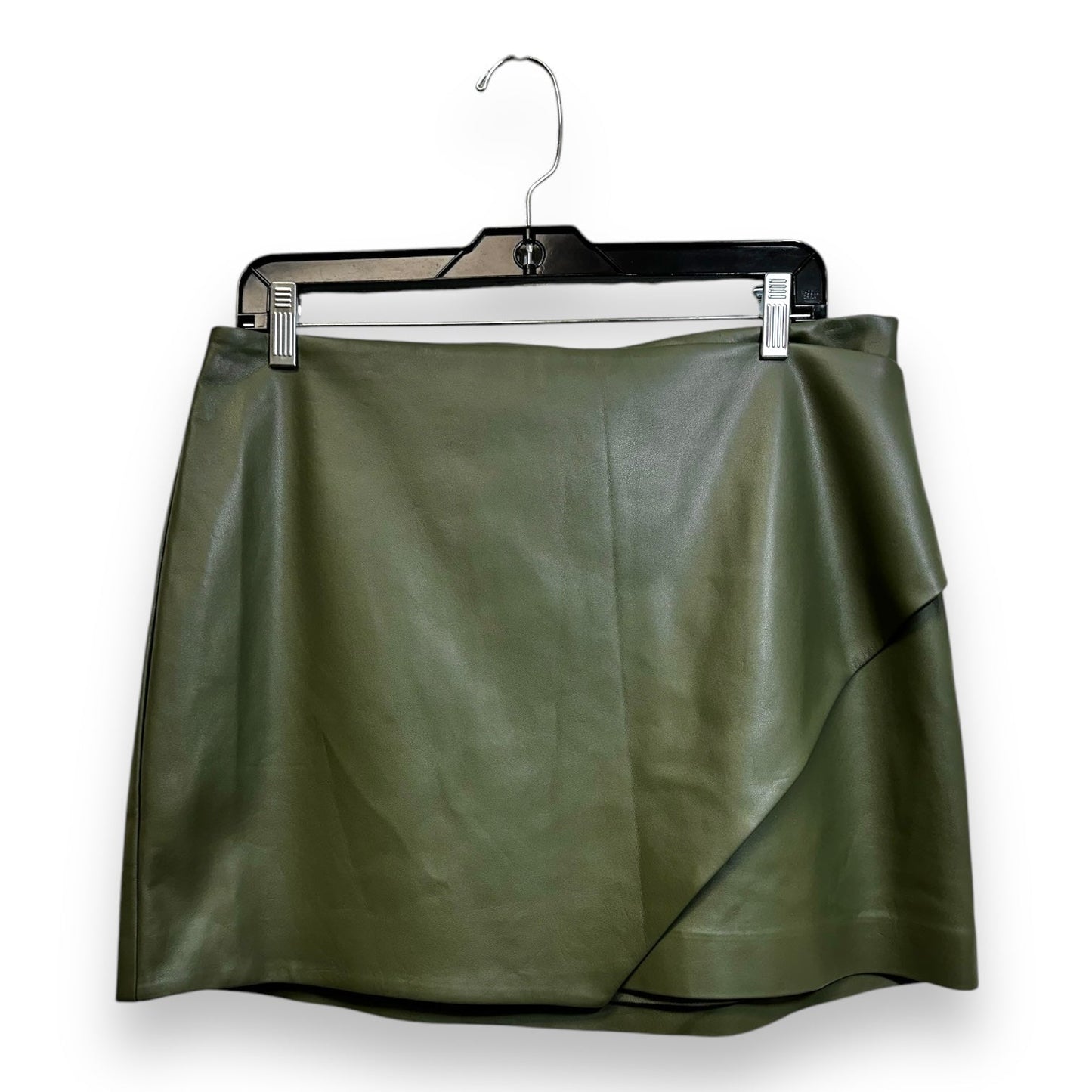 Skirt Mini & Short By Express In Green, Size: 12