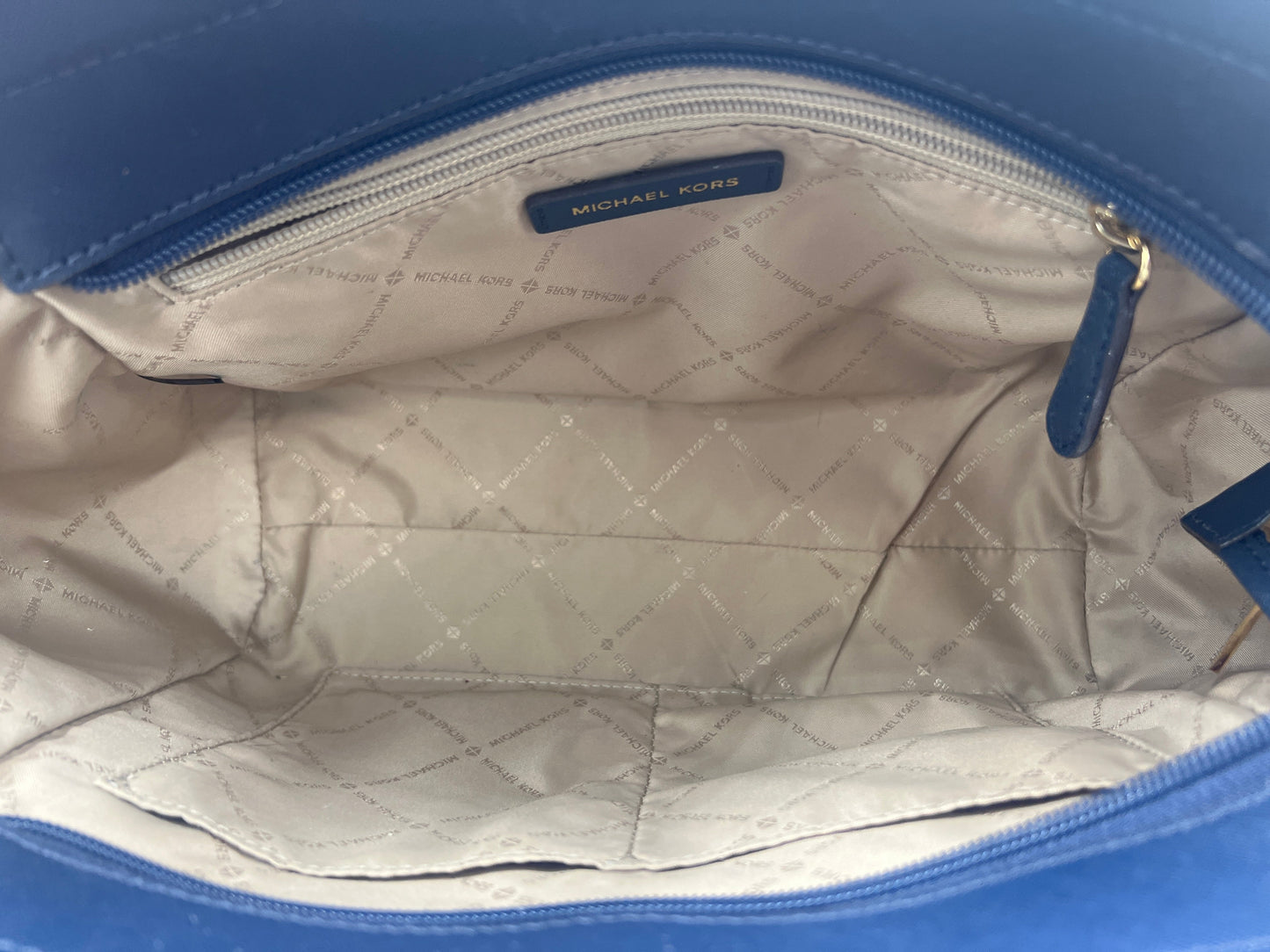 Like New! Handbag Designer By Michael Kors