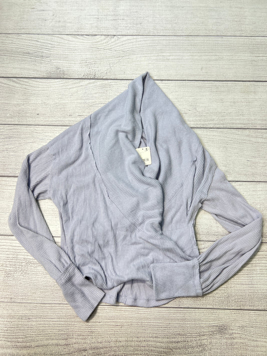 Top Long Sleeve By Free People In Lilac, Size: M