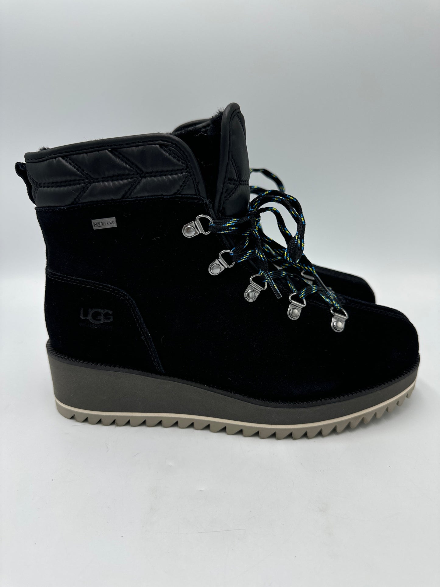 Like New! Boots Designer By UGG In Black, Size: 8