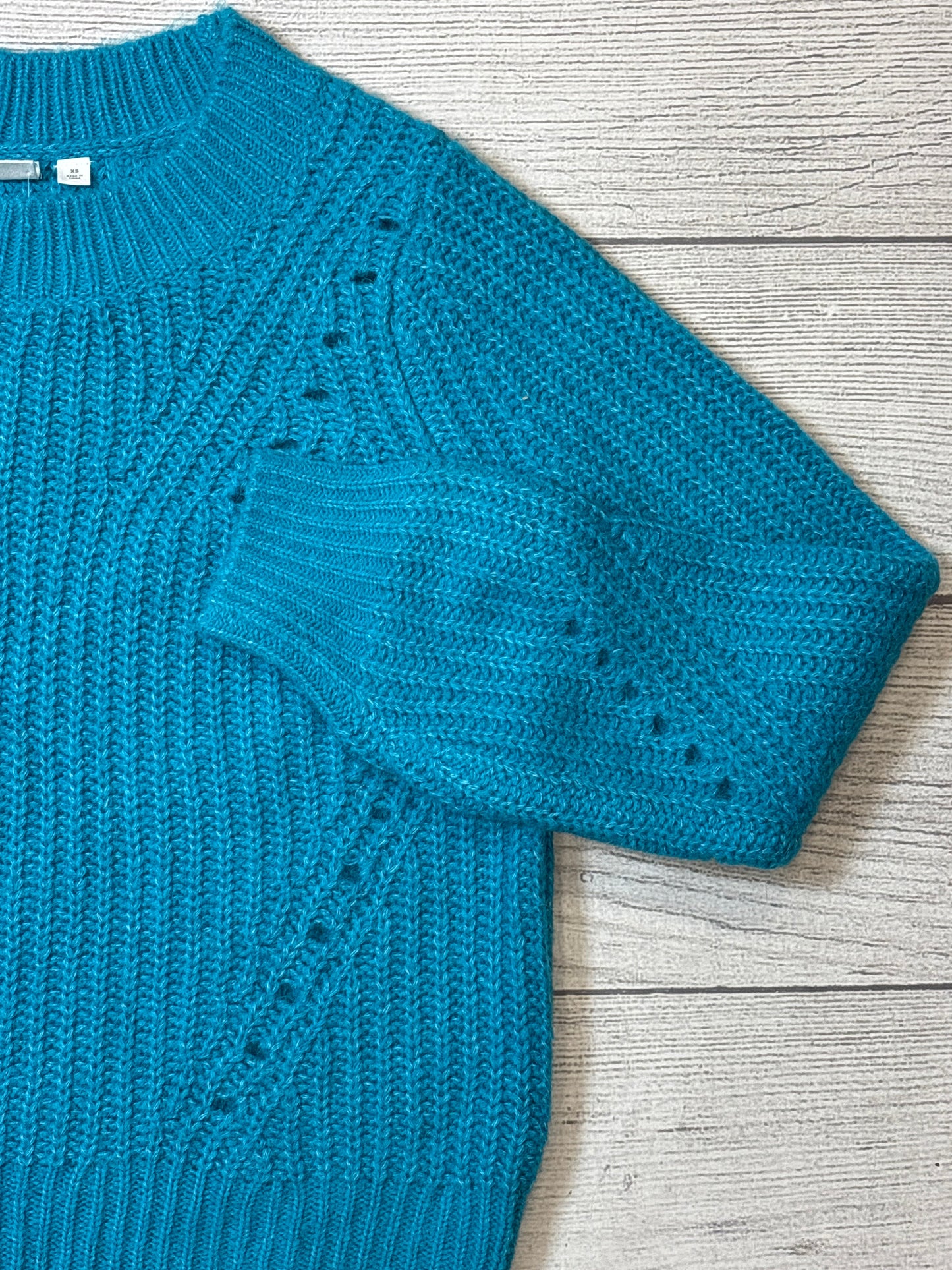 Sweater By Gap In Blue, Size: Xs