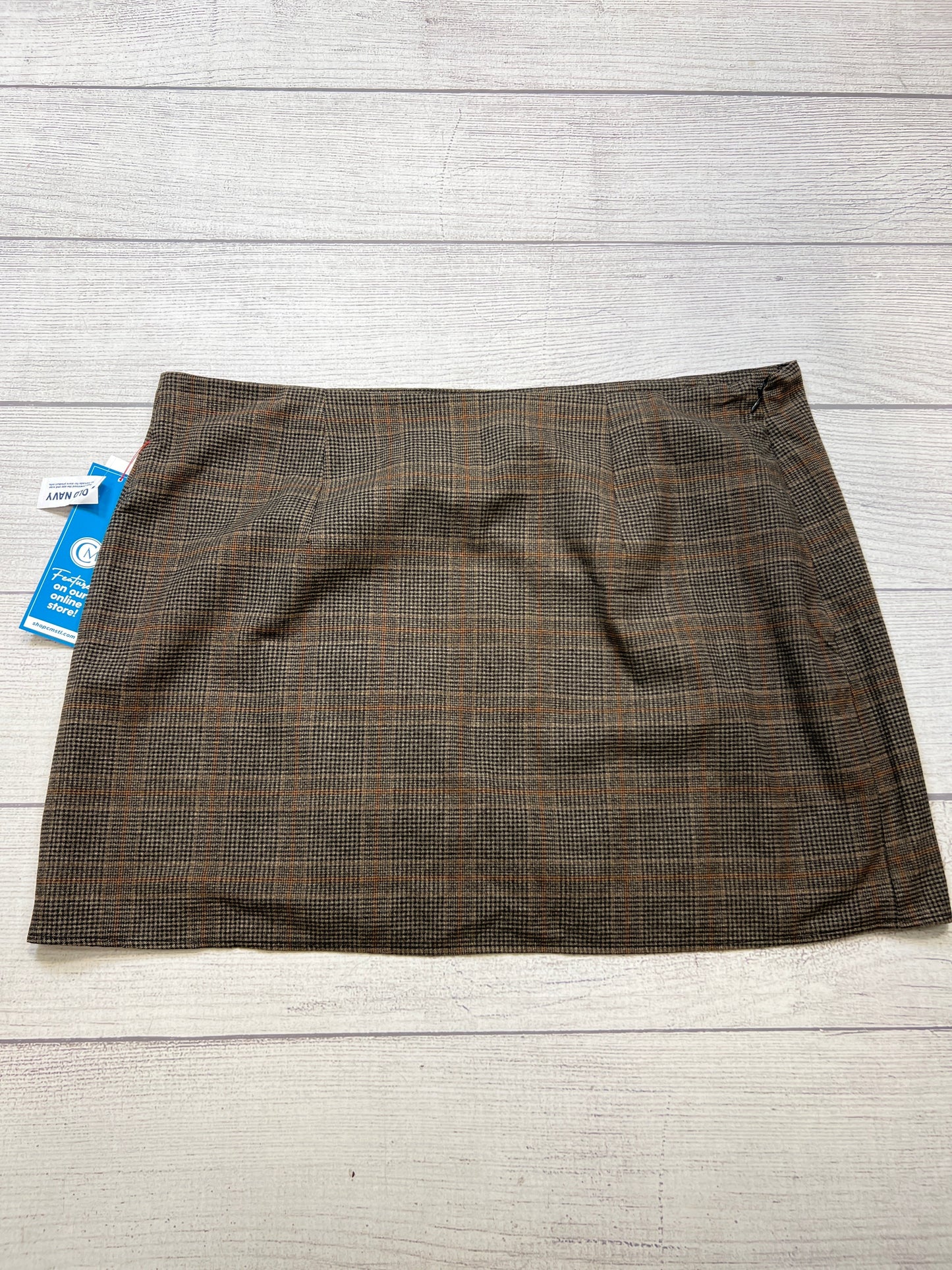 New! Skirt Mini & Short By Old Navy In Plaid Pattern, Size: 22