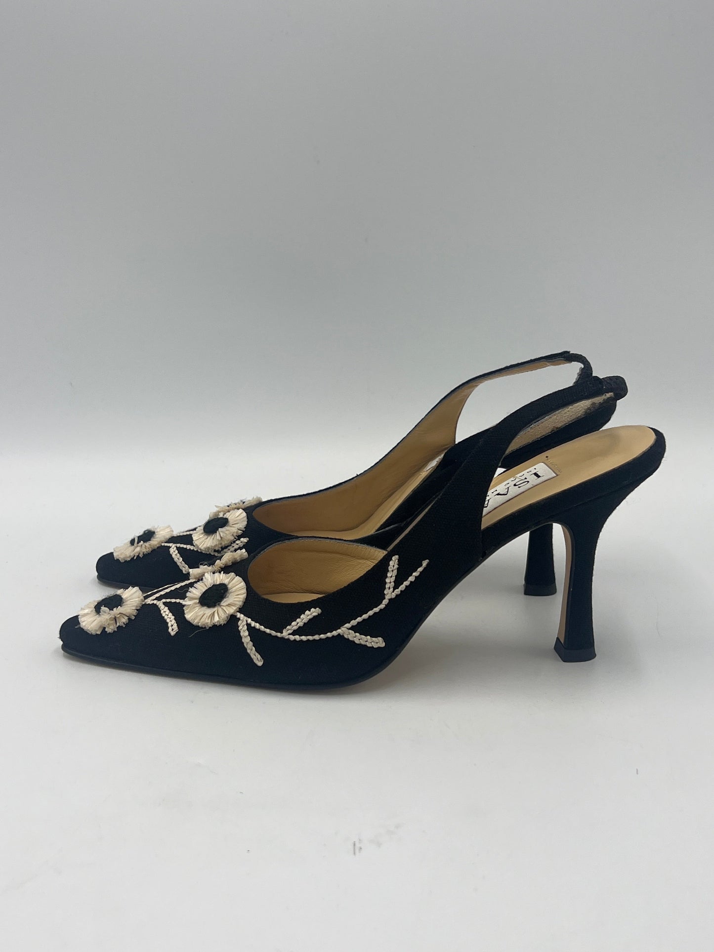 Like New! Shoes Designer By Isaac Mizrahi  Size: 5