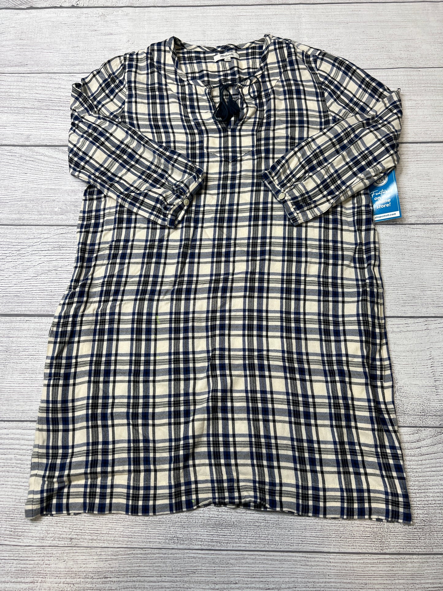 Dress Casual Short By Madewell  Size: M