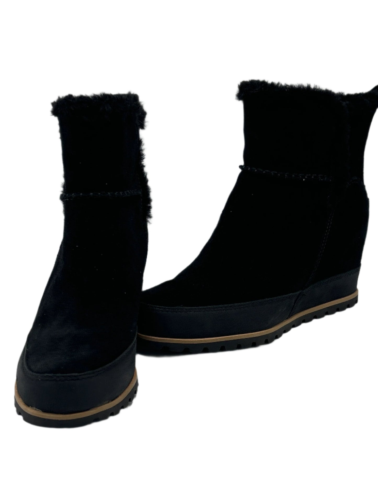 Boots Designer By UGG In Black, Size: 7