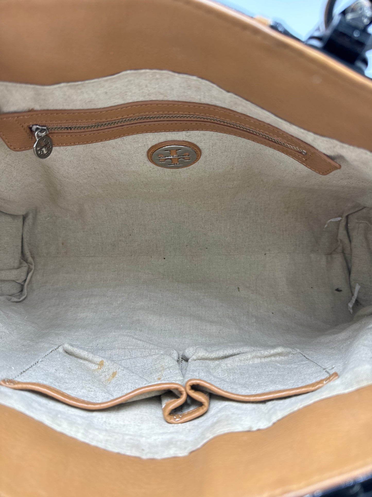 Tory Burch Nico East / What Tote / Designer Handbag