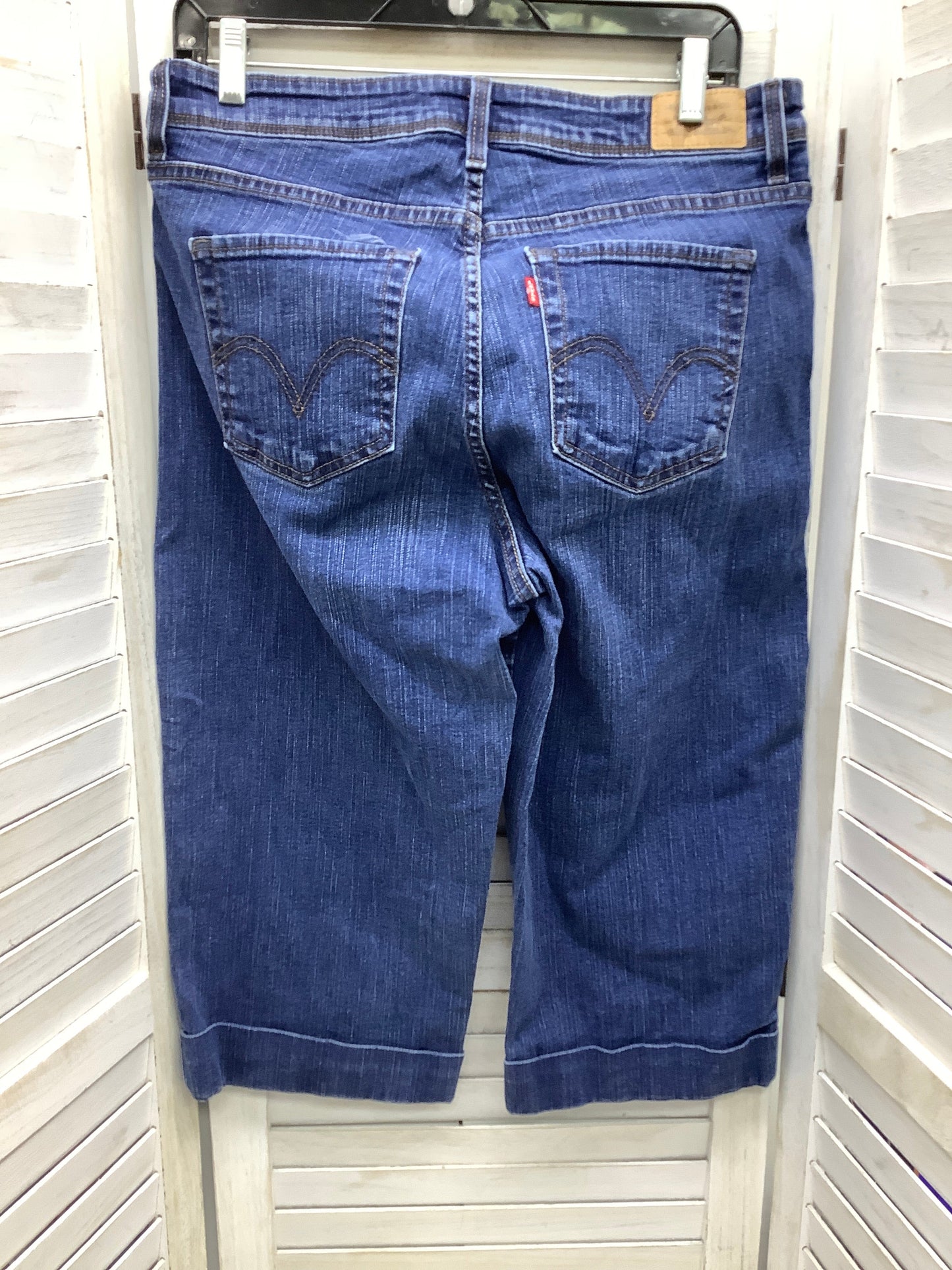 Blue Denim Capris Levis, Size 16