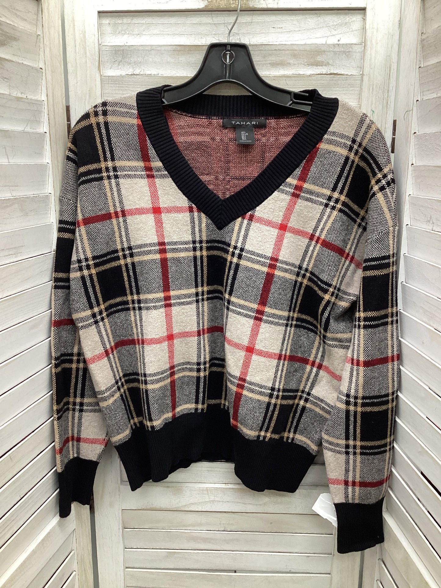 Sweater By Tahari By Arthur Levine In Plaid Pattern, Size: L