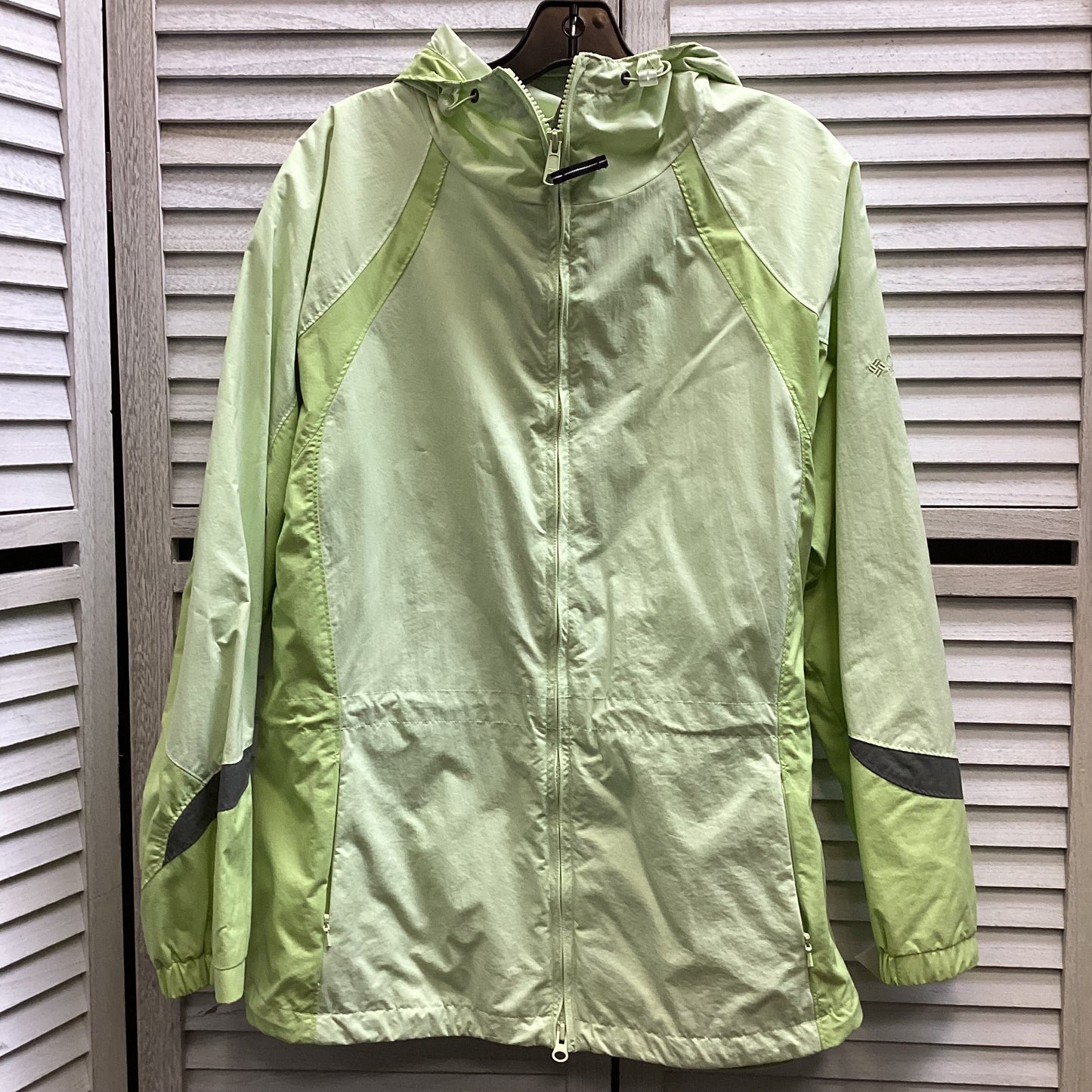 Jacket Windbreaker By Columbia In Green, Size: L