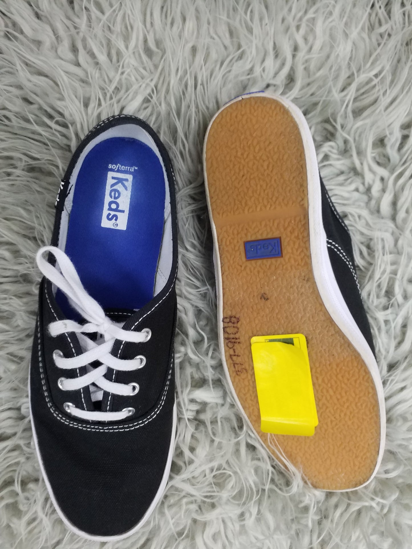 Shoes Sneakers By Keds  Size: 6