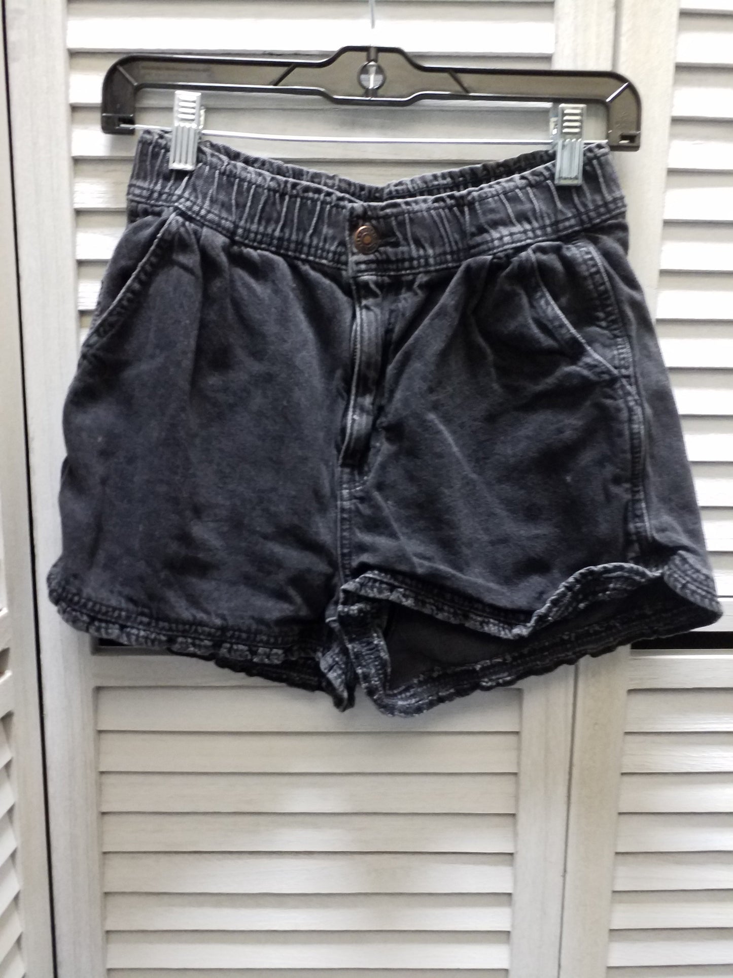 Shorts By American Eagle  Size: 2