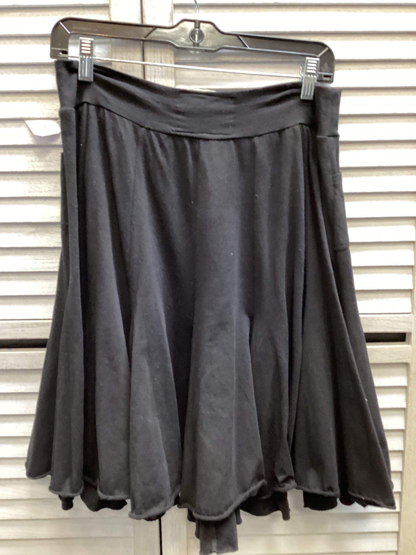 Skort By Clothes Mentor In Black, Size: L