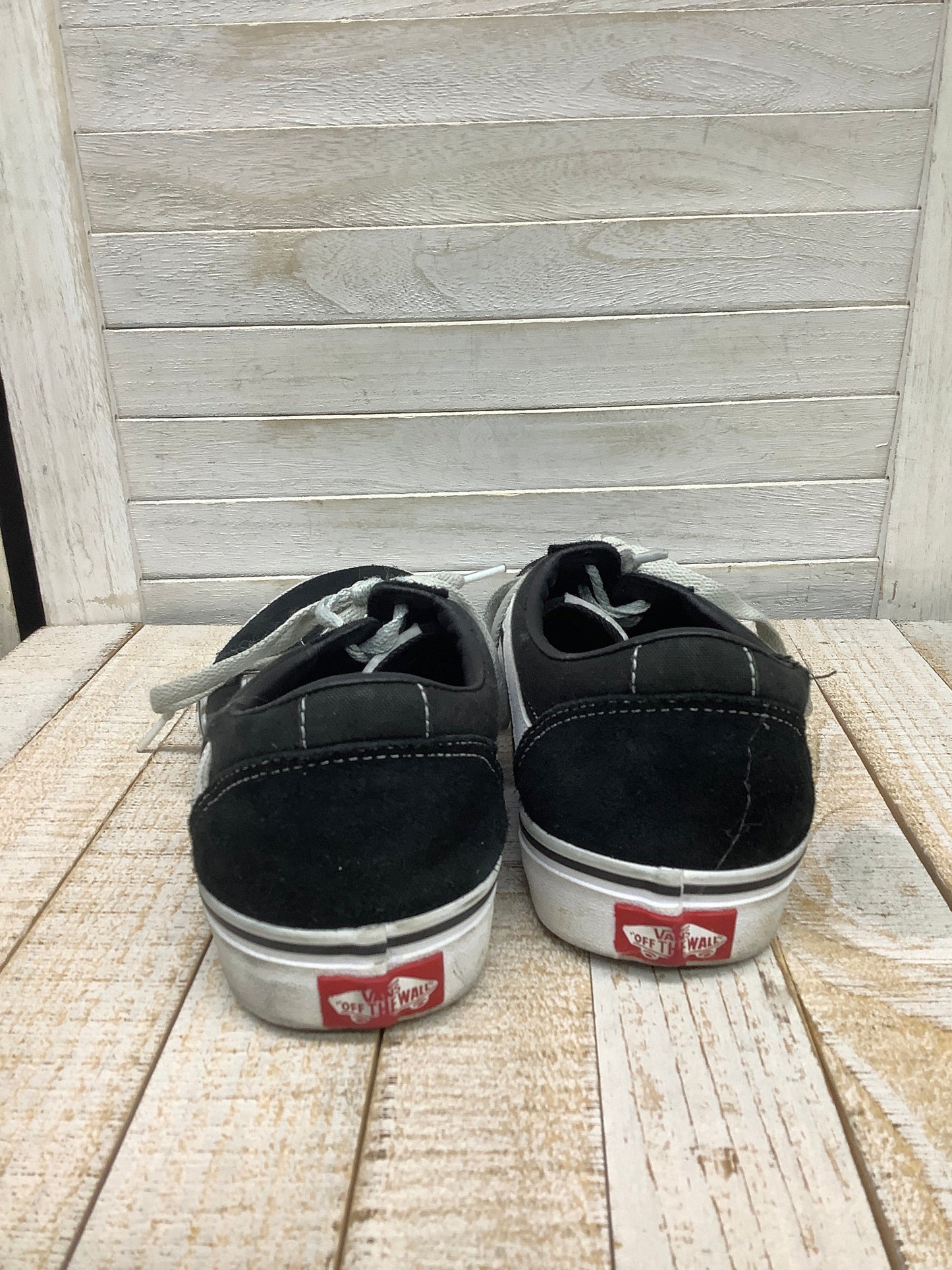 Shoes Sneakers By Vans  Size: 9.5