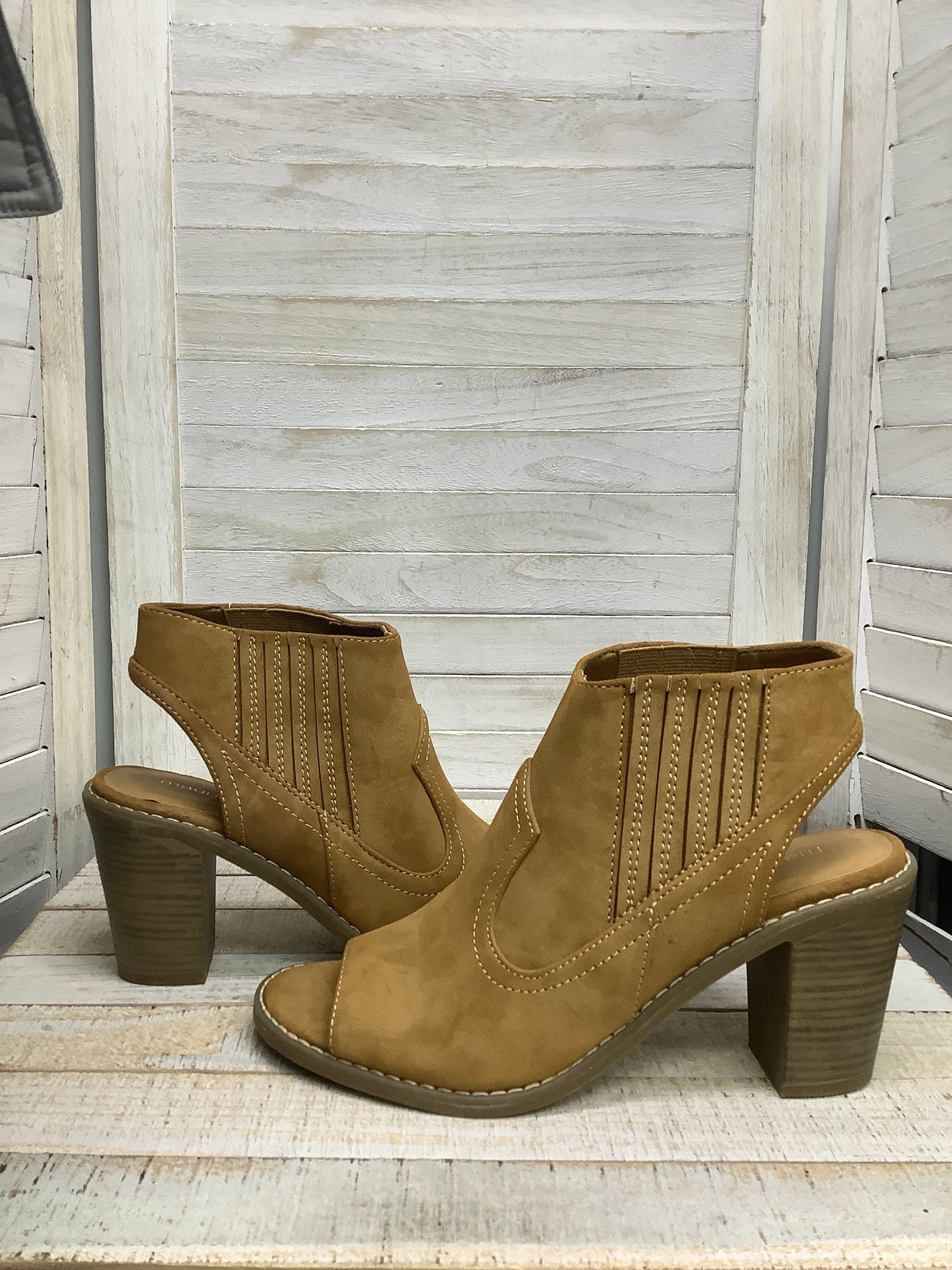 Boots Ankle Heels By Maurices In Tan, Size: 7.5