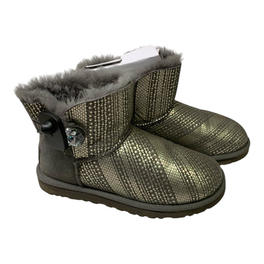 Boots Designer By Ugg In Grey, Size: 7