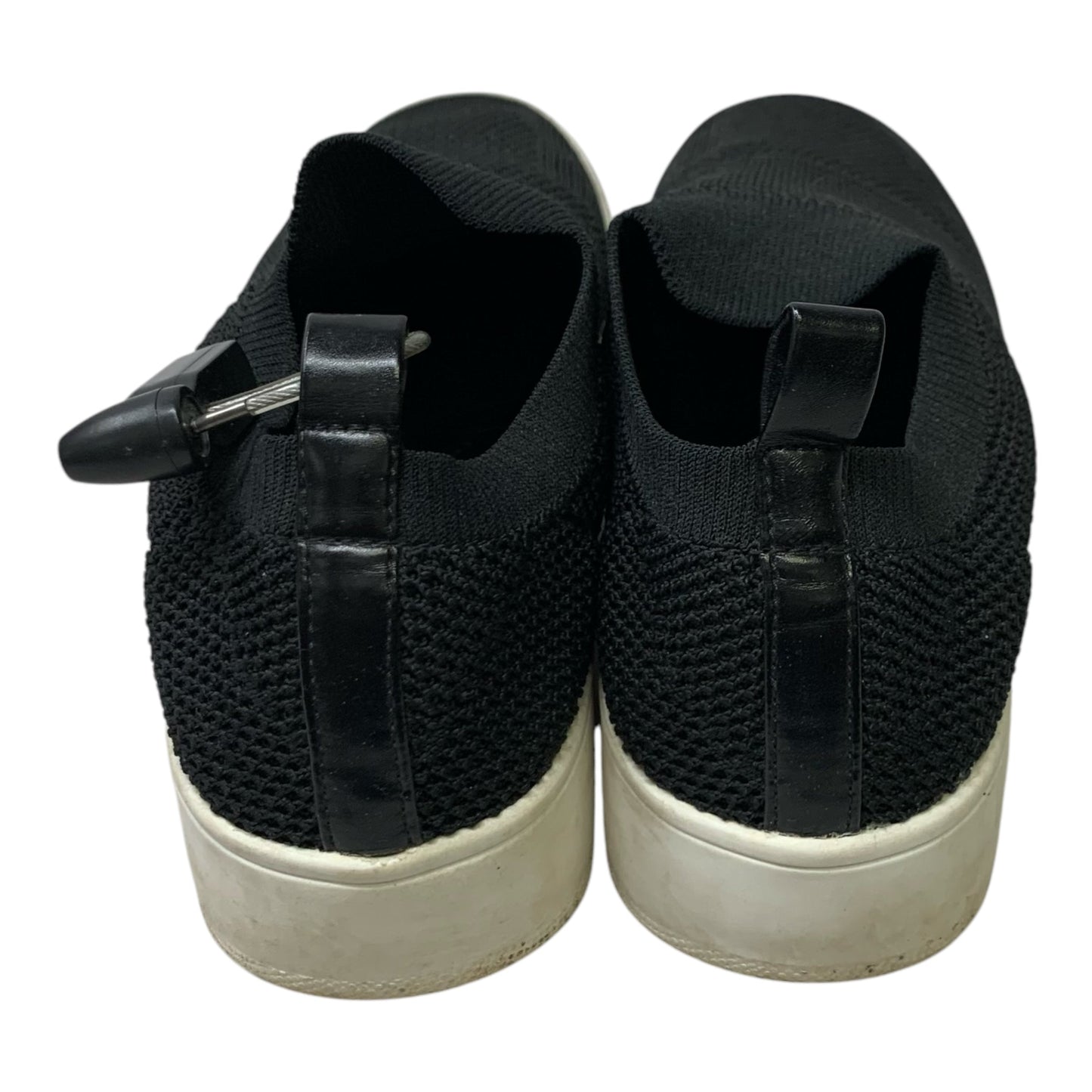 Shoes Sneakers By Steve Madden In Black, Size: 6.5