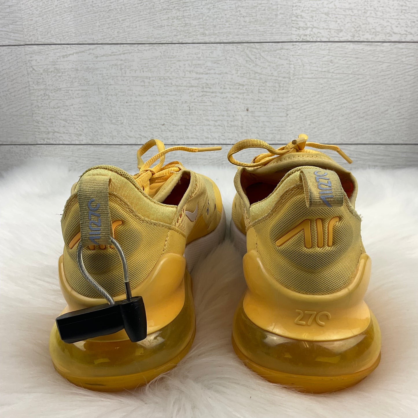 Shoes Athletic By Nike In Yellow, Size: 7.5