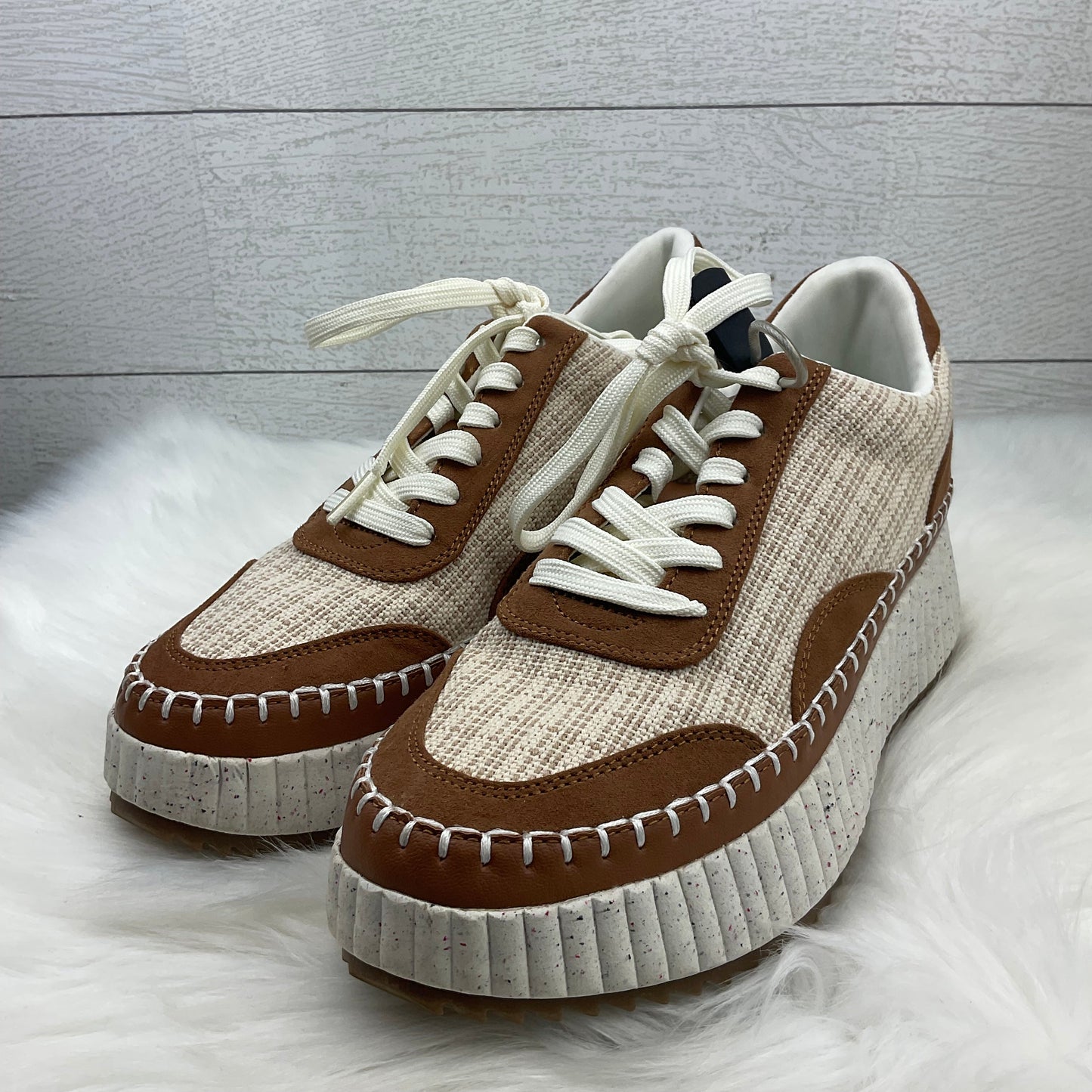 Shoes Sneakers By Universal Thread In Brown & Cream, Size: 8.5