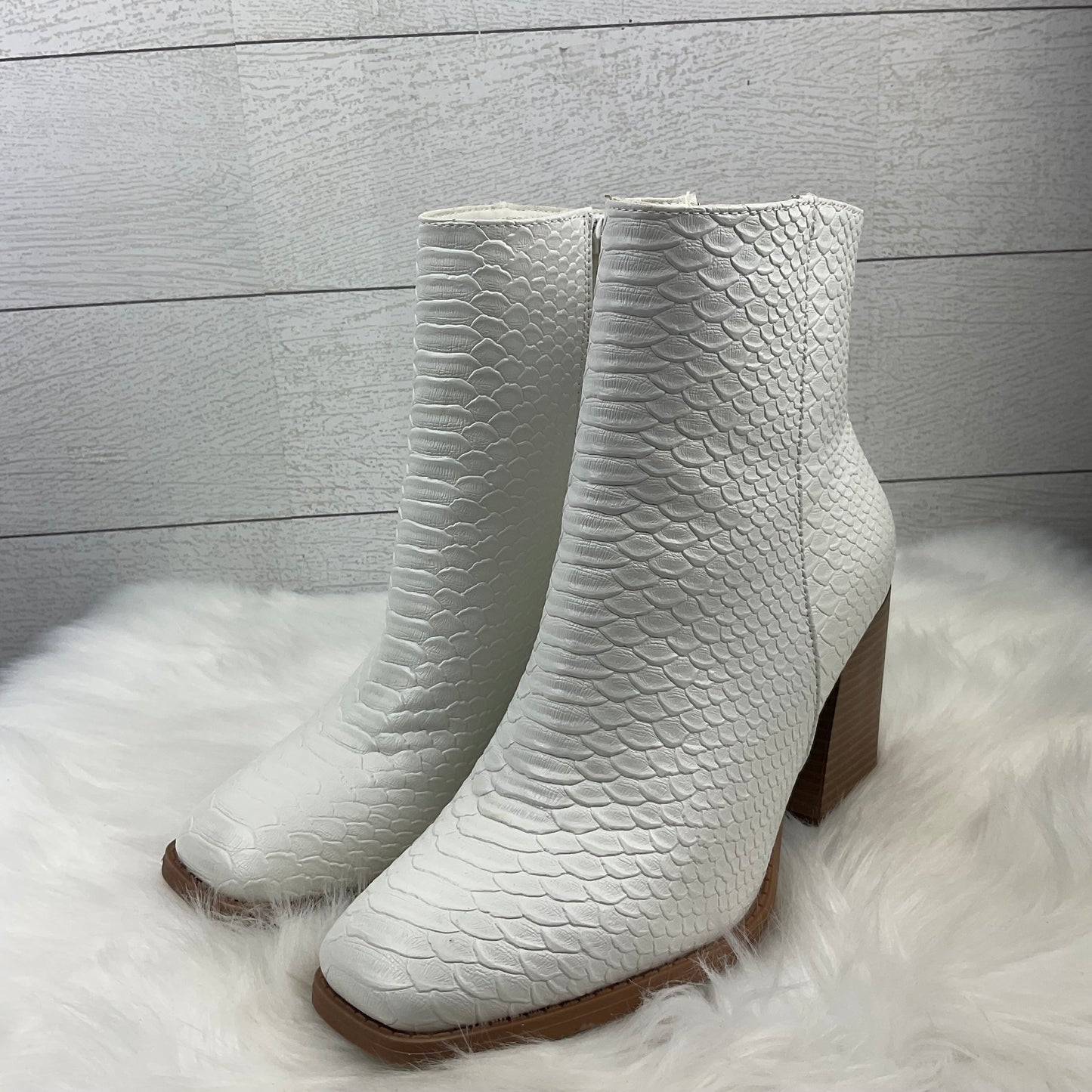 Boots Ankle Heels By Altard State In White, Size: 8