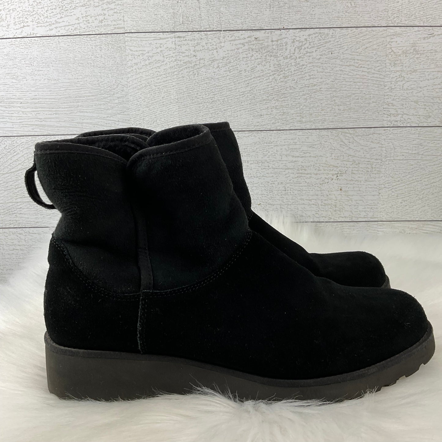 Boots Designer By Ugg In Black, Size: 11