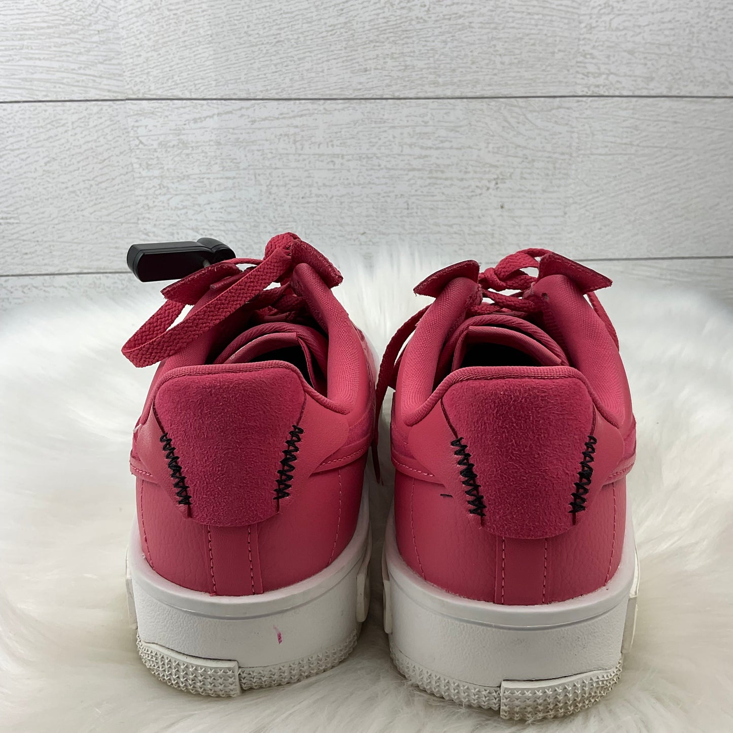 Shoes Sneakers By Nike In Pink, Size: 10