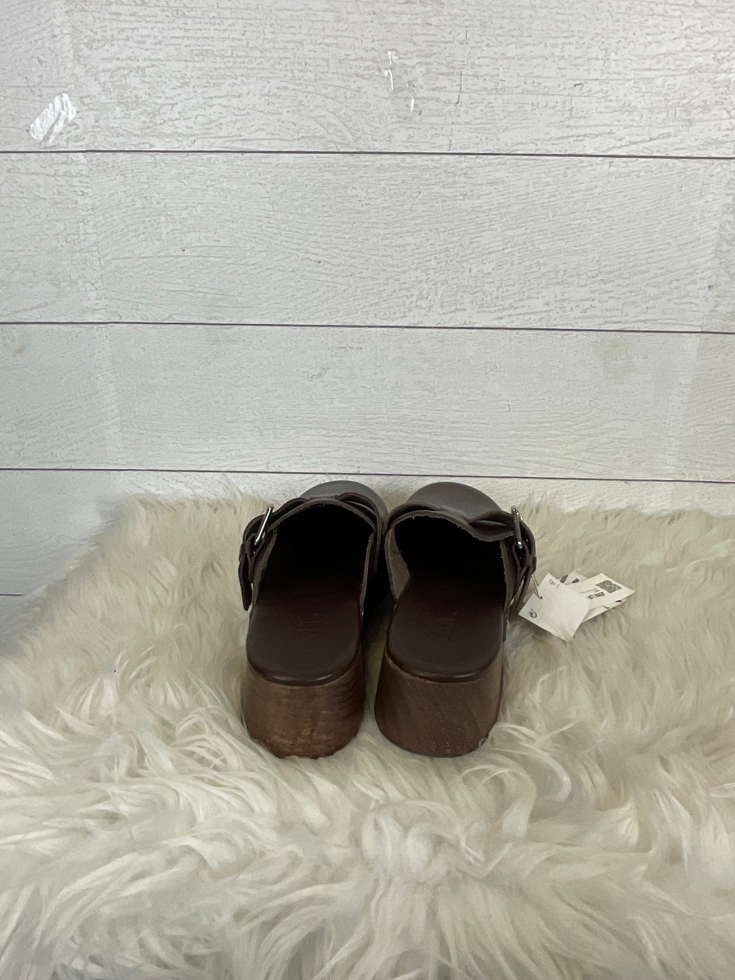 Shoes Heels Wedge By Zara In Brown, Size: 8.5