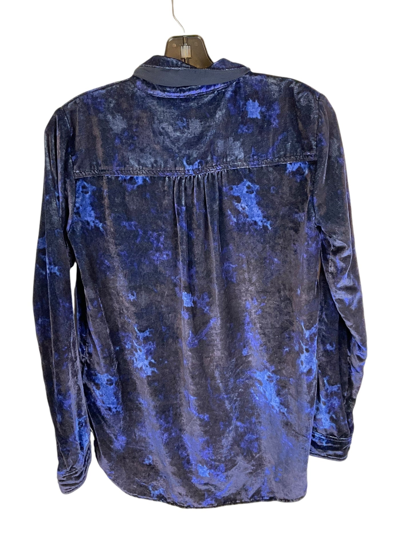 Top Long Sleeve By Pilcro In Blue, Size: 0