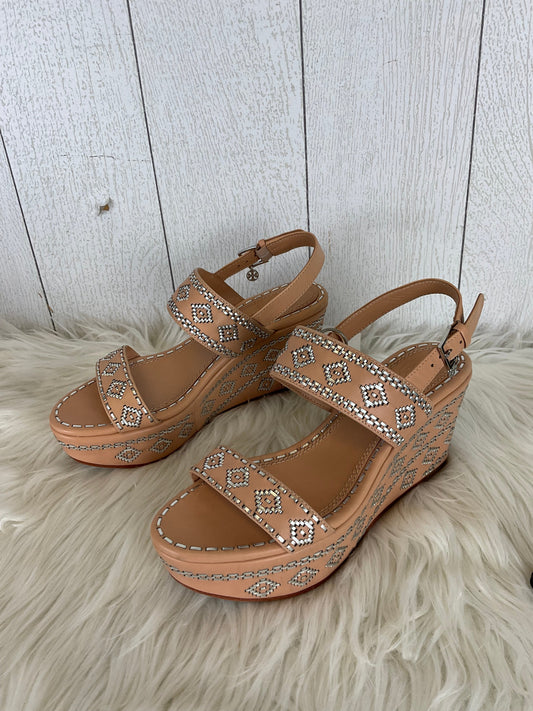 Sandals Designer By Tory Burch In Tan, Size: 6